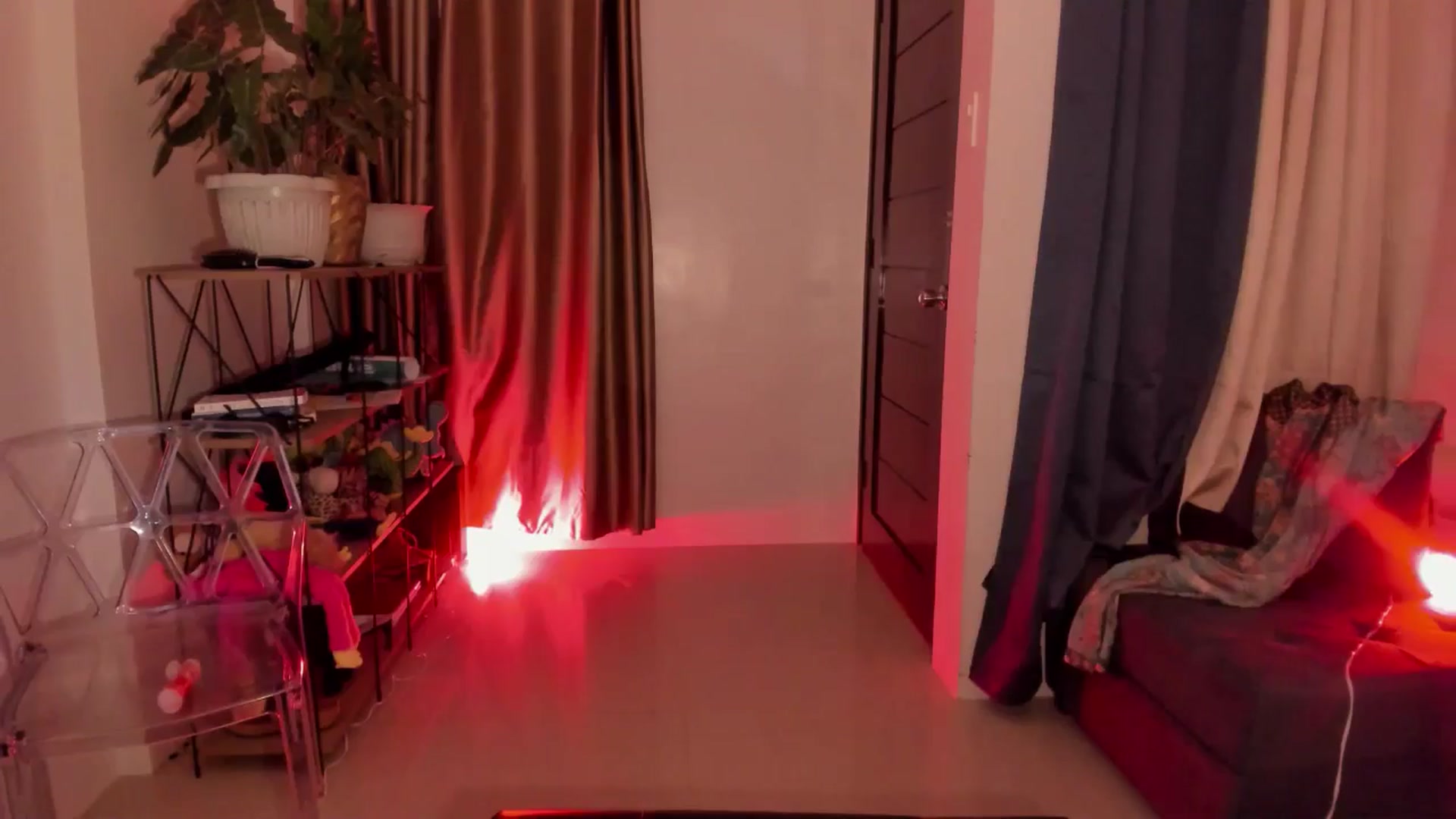 Gallery image thumbnail from DevilTeaser's myfreecams stream on, 04/26/2024, 14:49 image 16 of 20