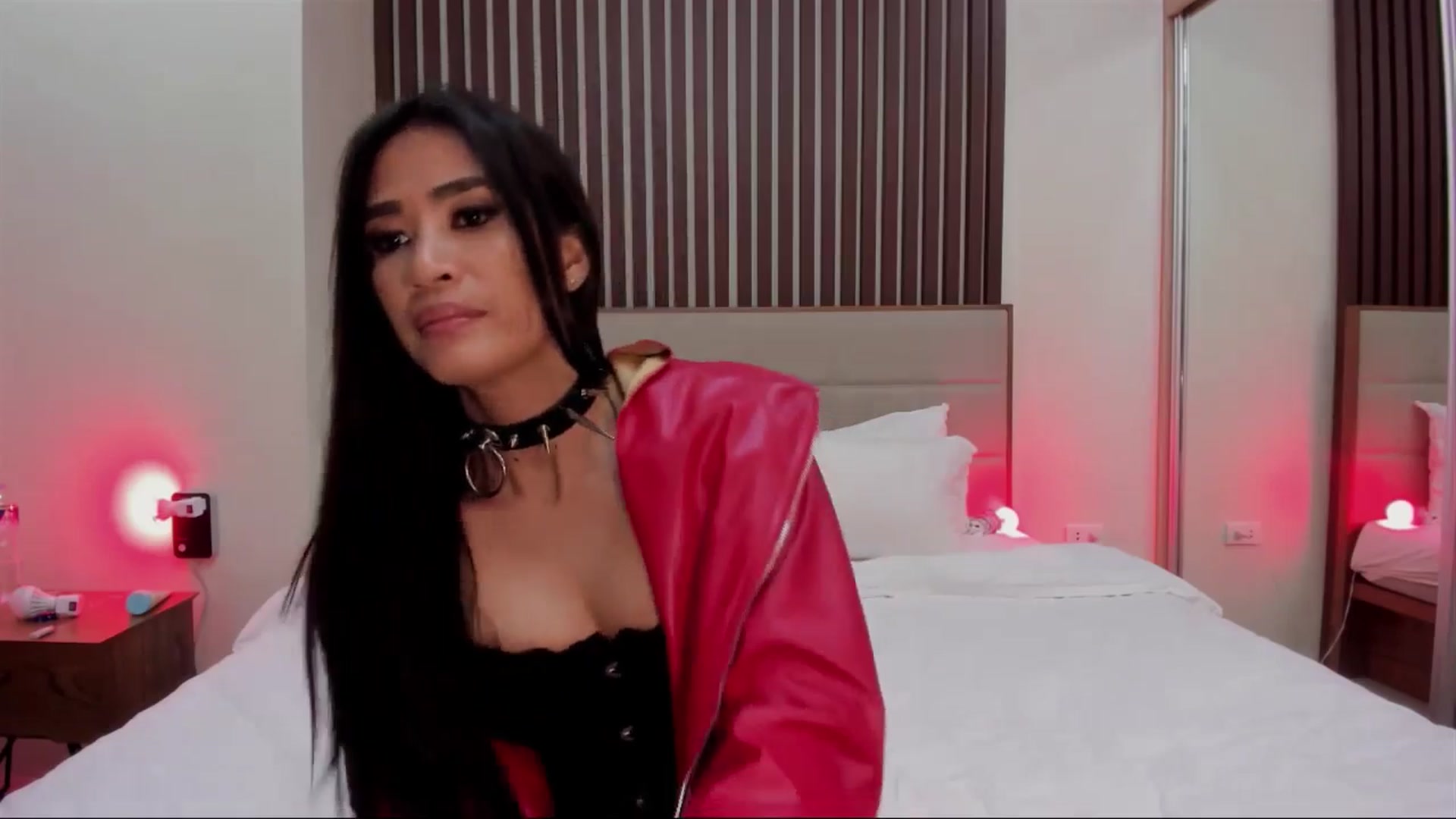 Gallery image thumbnail from DevilTeaser's myfreecams stream on, 05/12/2024, 15:40 image 19 of 20