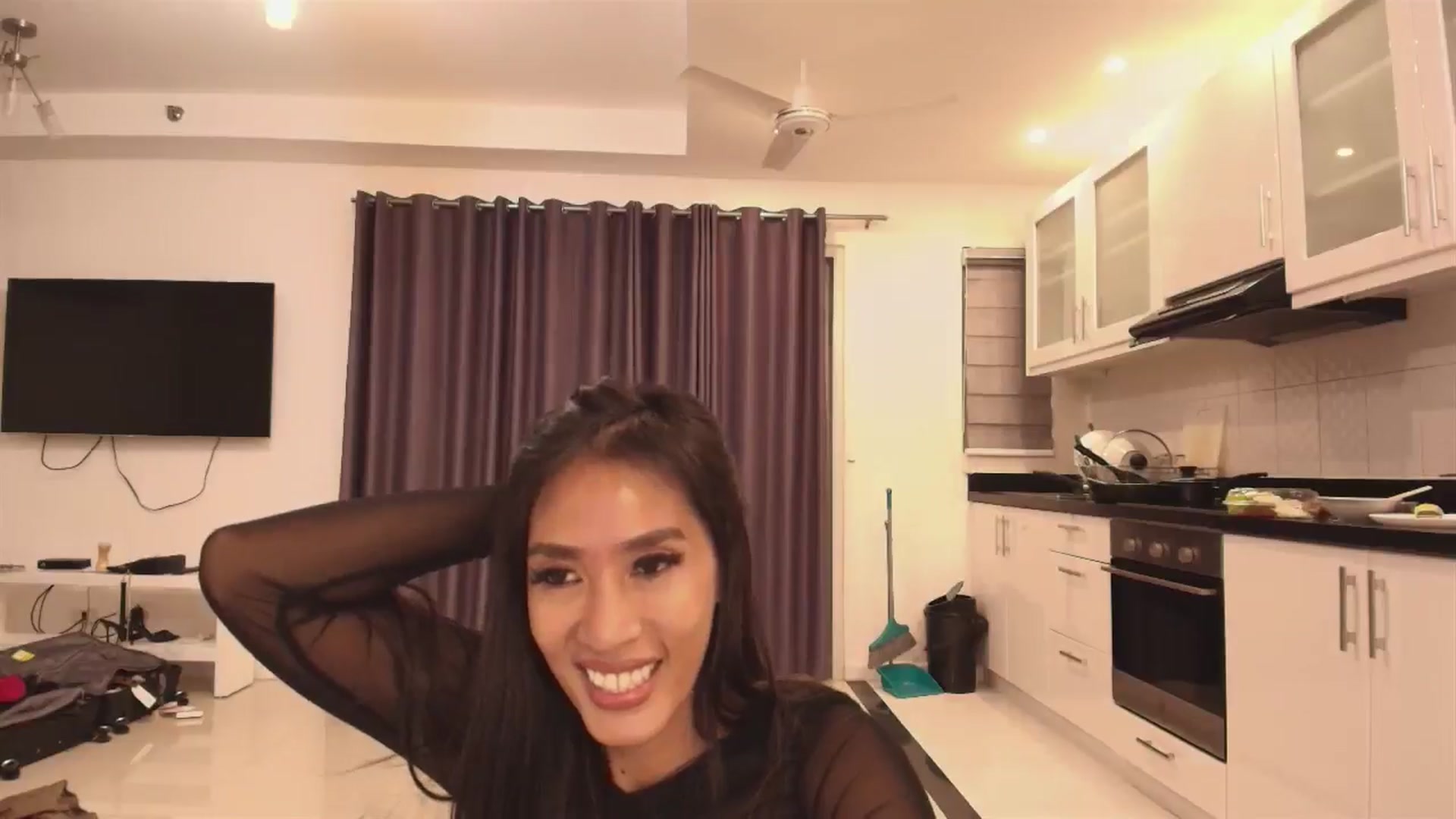 Gallery image thumbnail from DevilTeaser's myfreecams stream on, 05/22/2024, 12:43 image 14 of 20