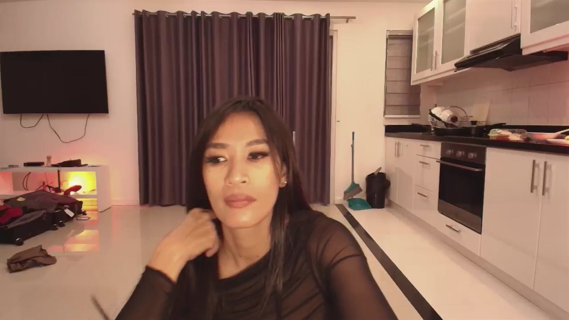 Gallery image thumbnail from DevilTeaser's myfreecams stream on, 05/22/2024, 12:43 image 16 of 20