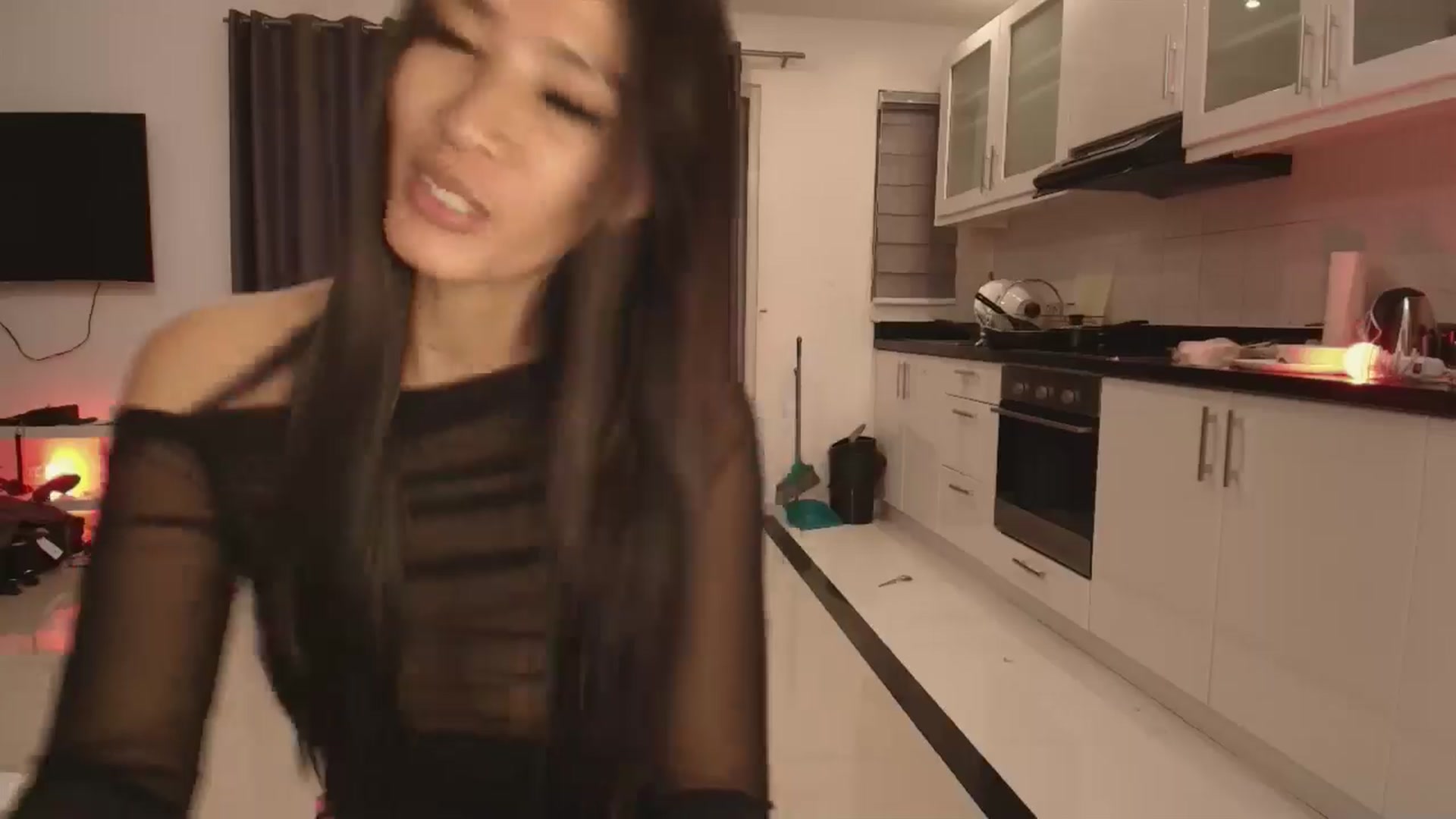 Gallery image thumbnail from DevilTeaser's myfreecams stream on, 05/22/2024, 13:23 image 18 of 20