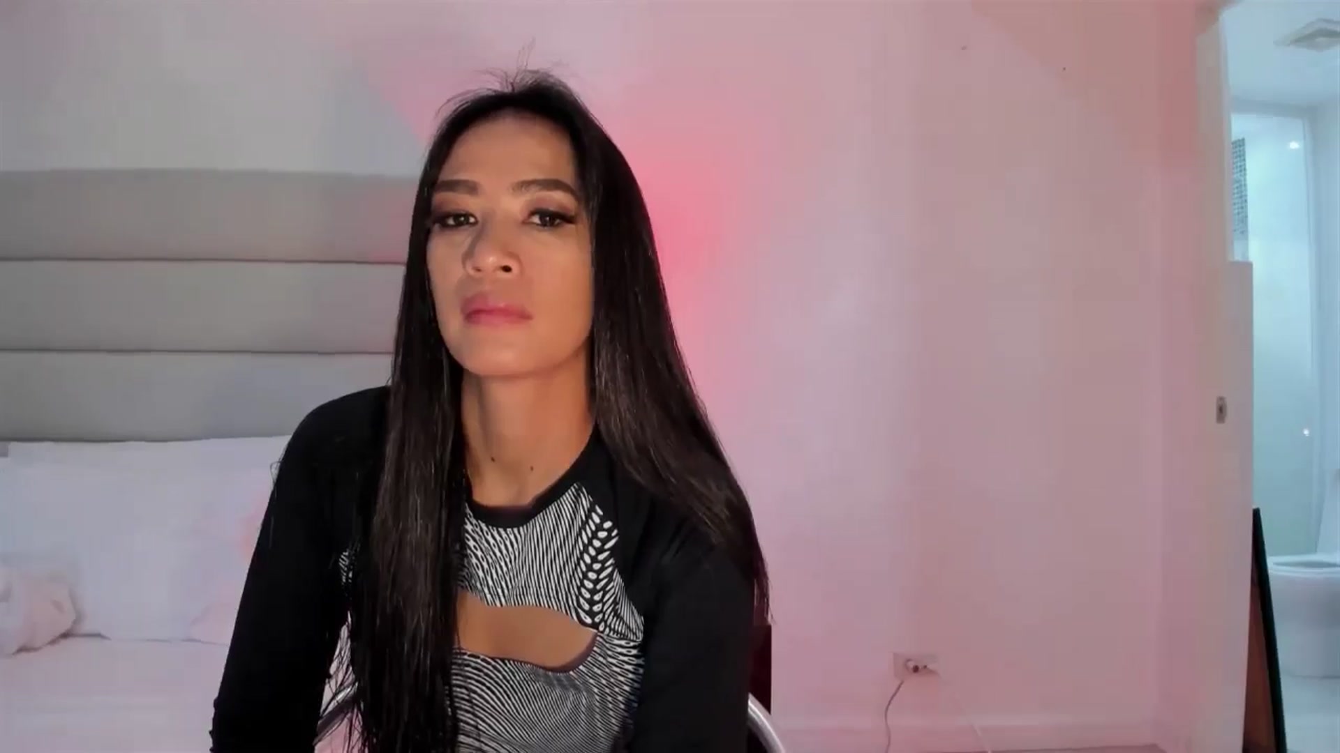Gallery image thumbnail from DevilTeaser's myfreecams stream on, 06/15/2024, 24:10 image 7 of 20