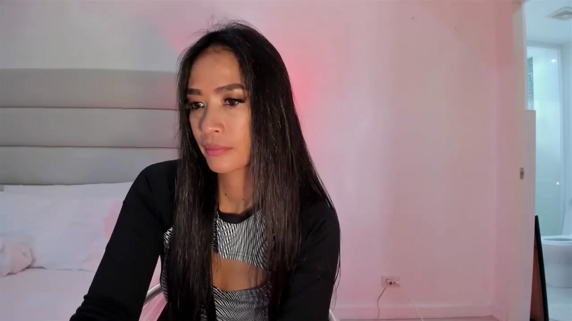 Gallery image thumbnail from DevilTeaser's myfreecams stream on, 06/15/2024, 24:10 image 12 of 20