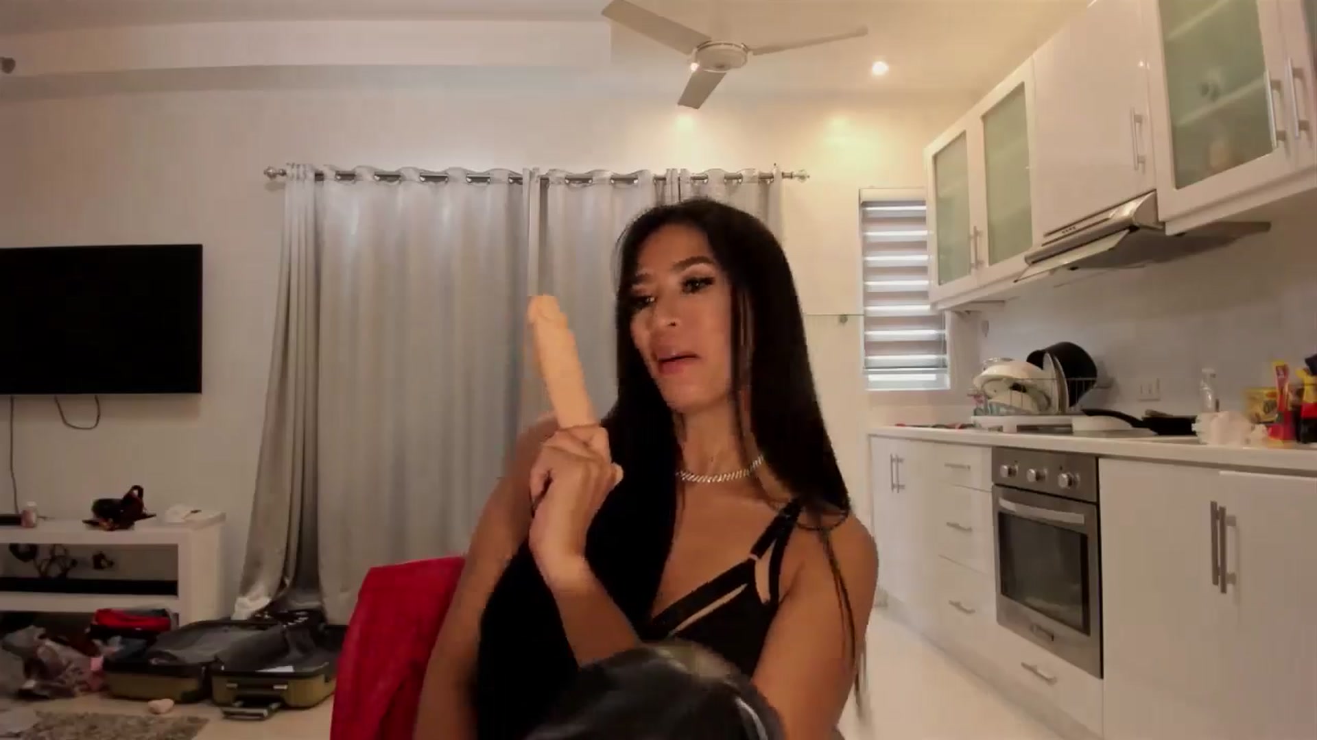 Gallery image thumbnail from DevilTeaser's myfreecams stream on, 07/11/2024, 05:40 image 6 of 20