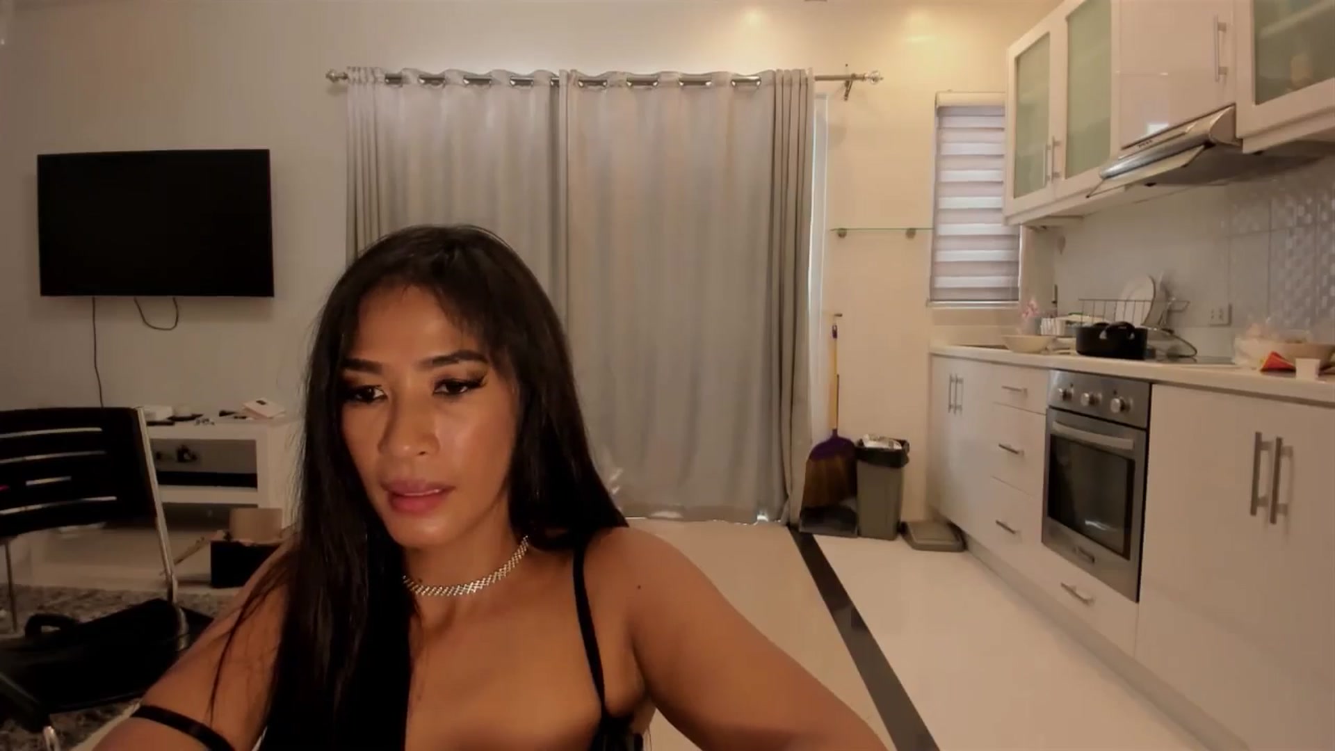 Gallery image thumbnail from DevilTeaser's myfreecams stream on, 07/15/2024, 03:44 image 4 of 20