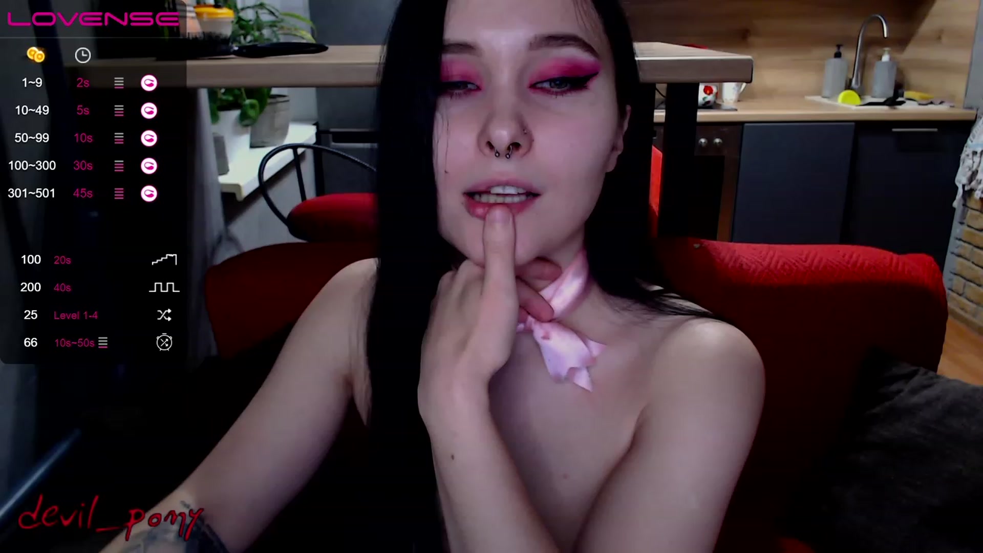 Gallery image thumbnail from Devil_pony's myfreecams stream on, 11/29/2022, 14:00 image 16 of 20