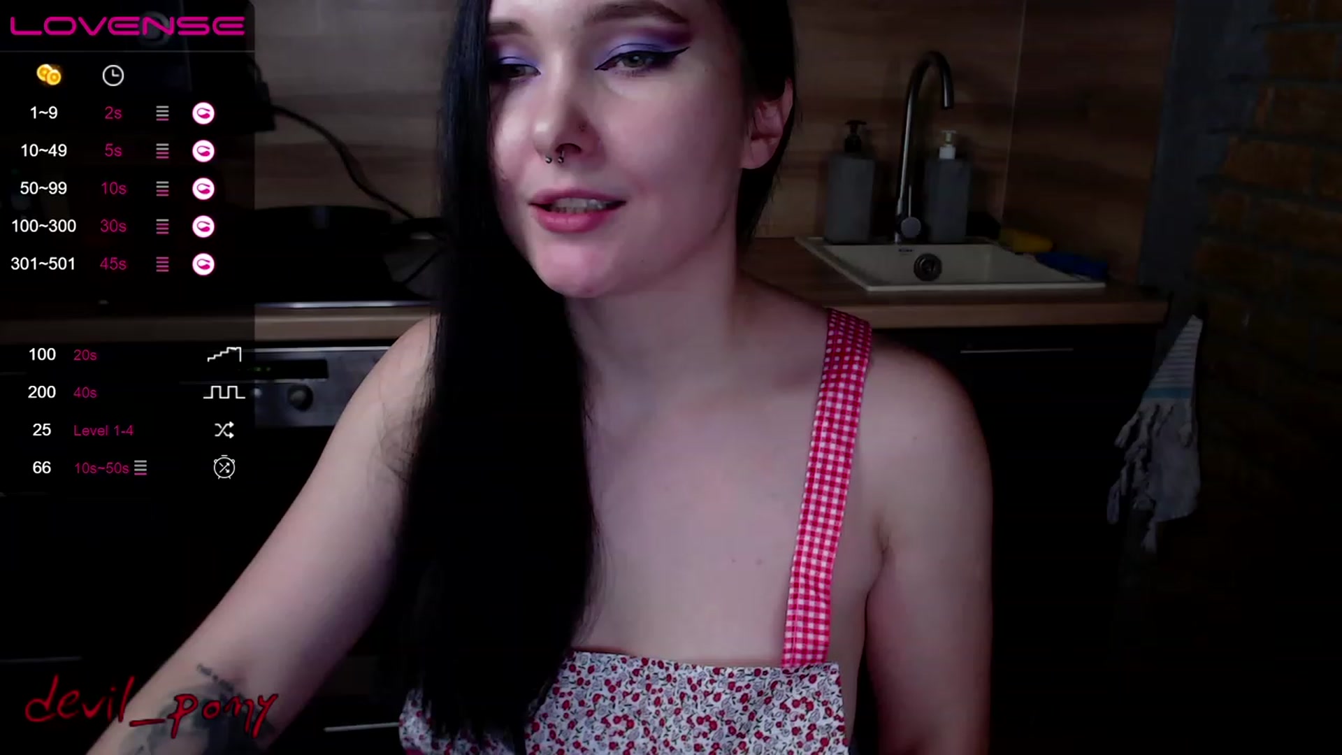 Gallery image thumbnail from Devil_pony's myfreecams stream on, 12/07/2022, 14:16 image 17 of 20