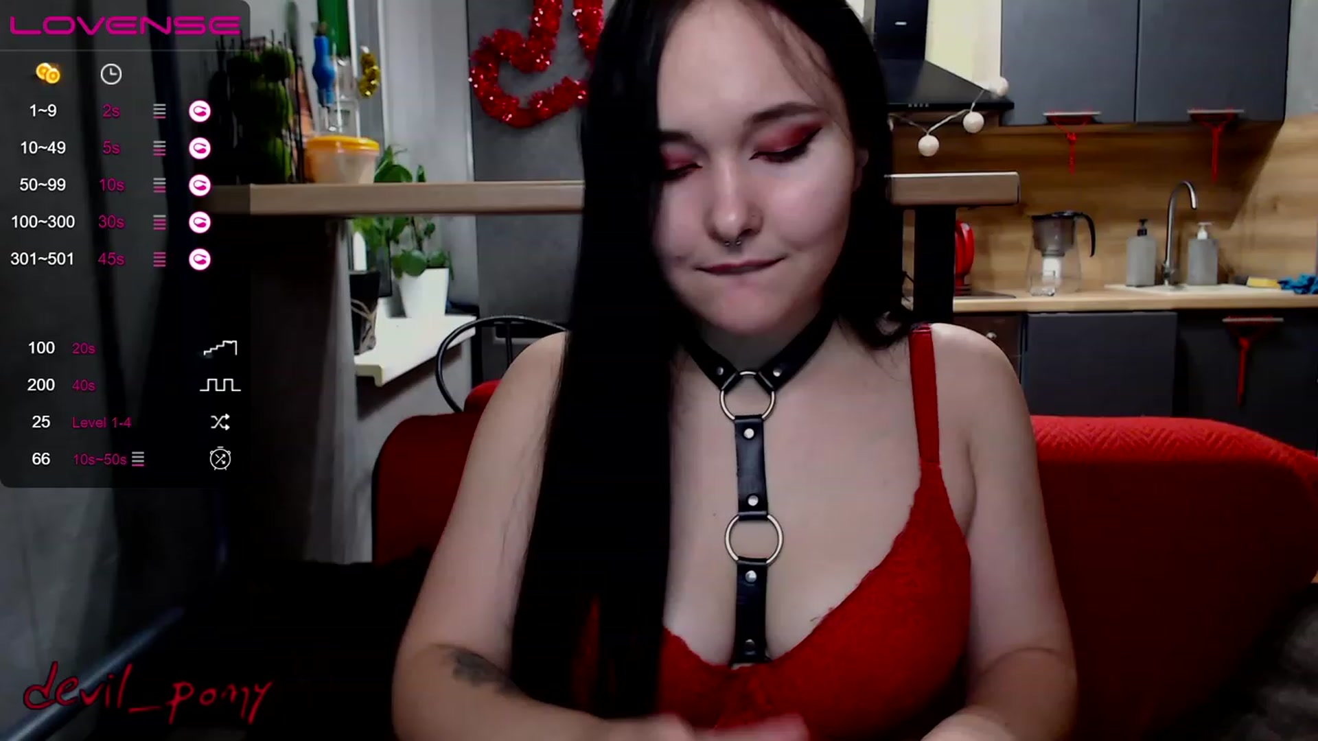 Gallery image thumbnail from Devil_pony's myfreecams stream on, 12/26/2022, 16:12 image 7 of 20