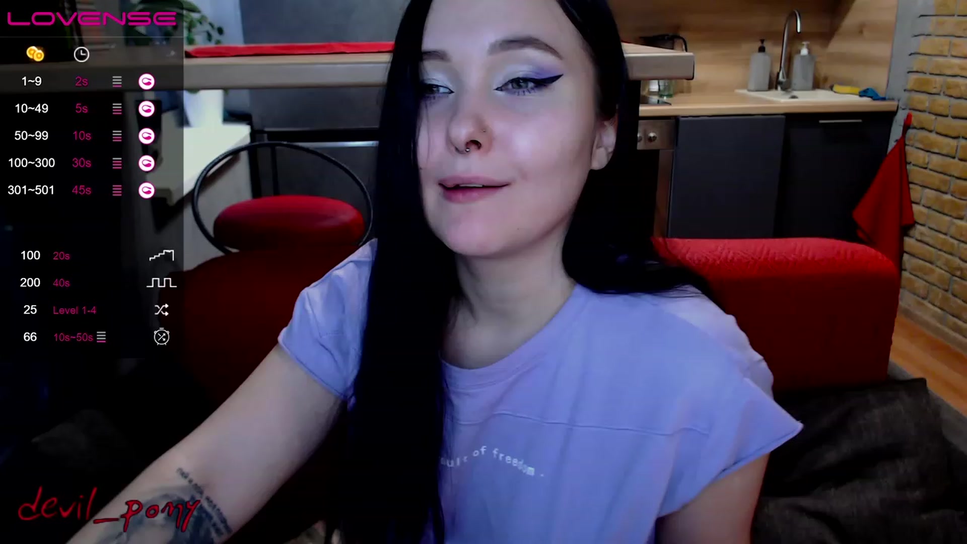 Gallery image thumbnail from Devil_pony's myfreecams stream on, 01/06/2023, 14:05 image 11 of 20