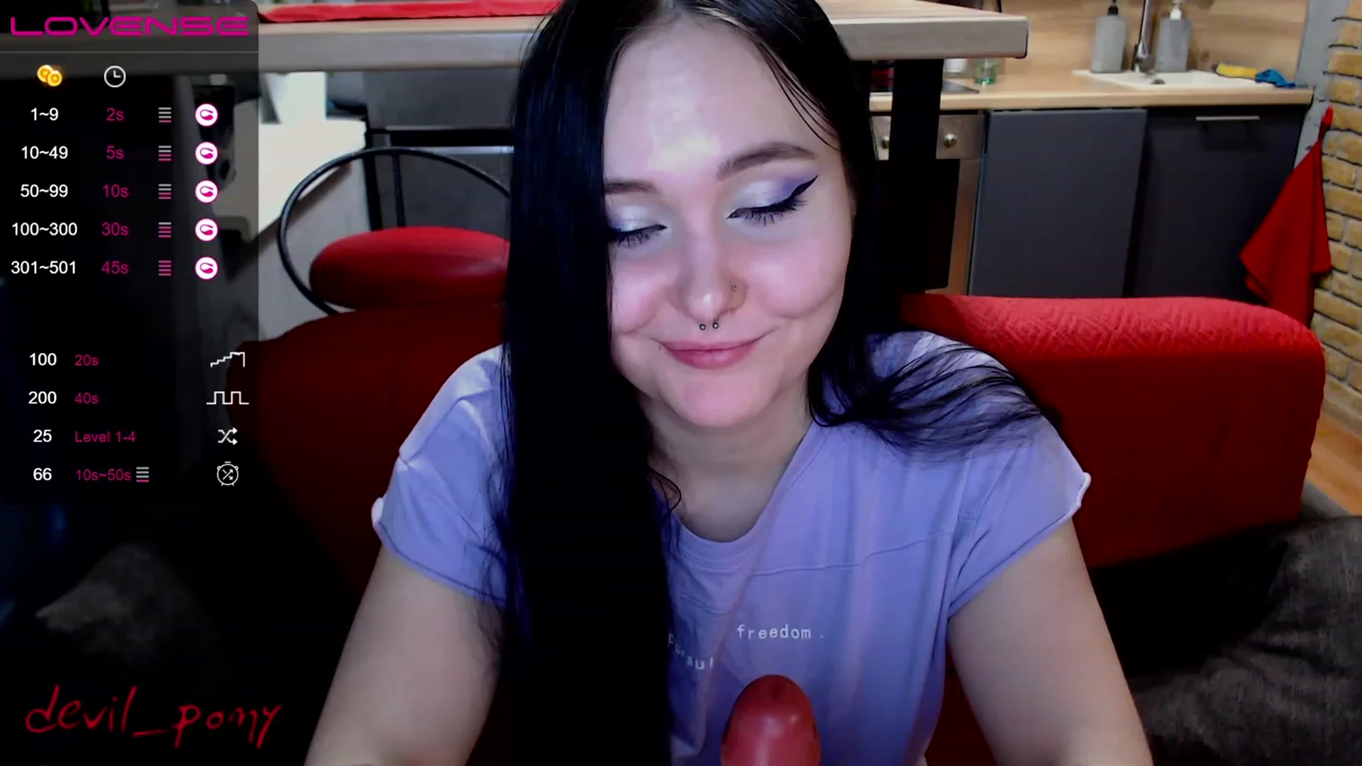 Gallery image thumbnail from Devil_pony's myfreecams stream on, 01/06/2023, 15:16 image 7 of 20