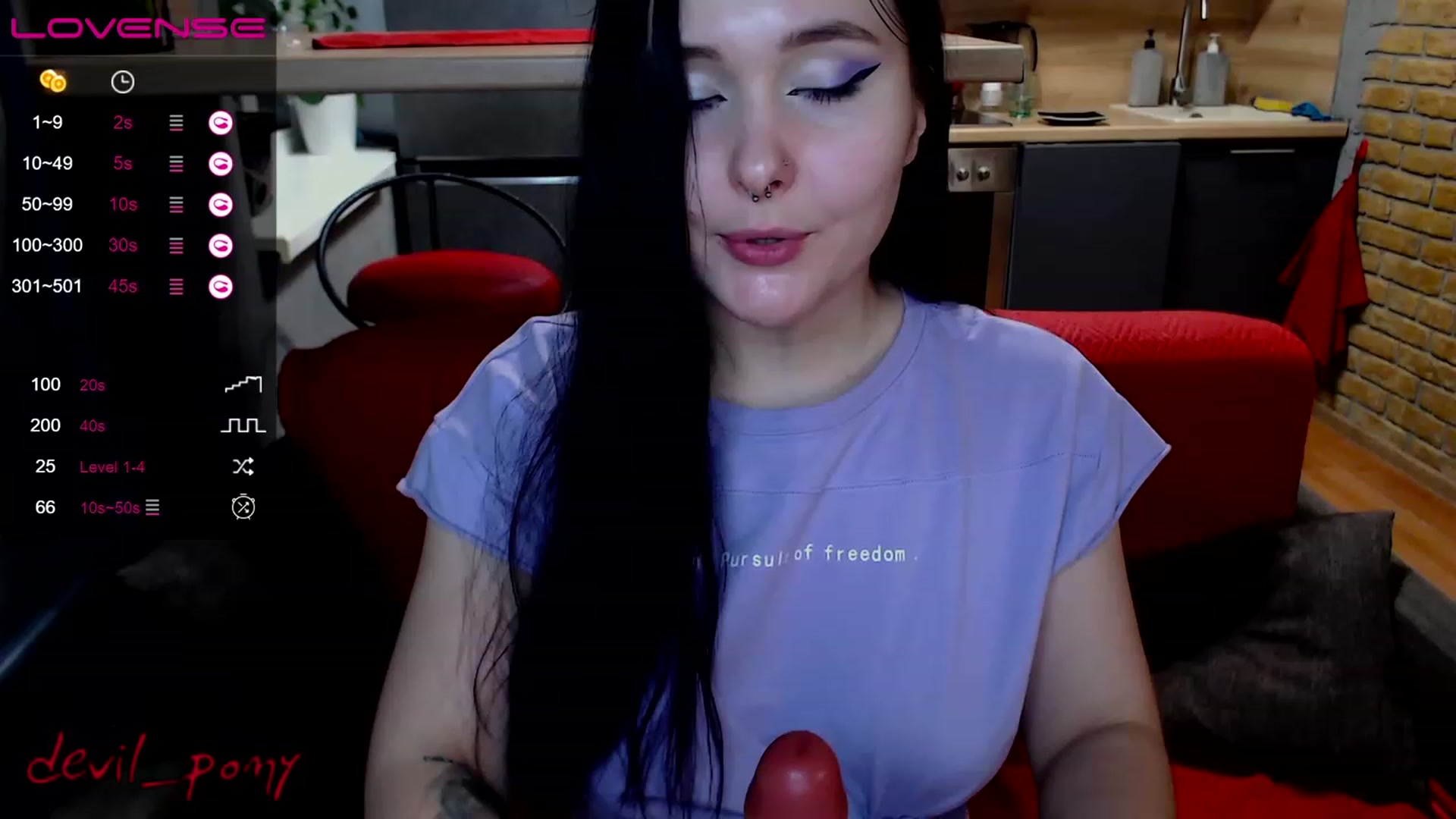 Gallery image thumbnail from Devil_pony's myfreecams stream on, 01/06/2023, 15:16 image 14 of 20