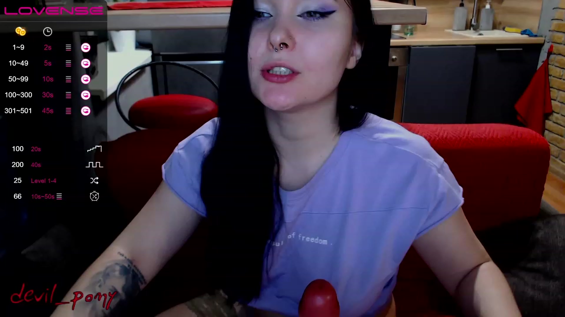 Gallery image thumbnail from Devil_pony's myfreecams stream on, 01/06/2023, 15:16 image 1 of 20