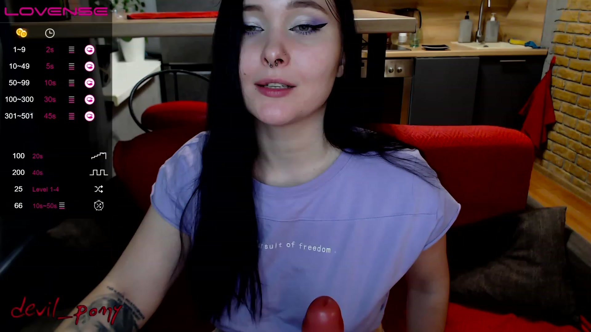 Gallery image thumbnail from Devil_pony's myfreecams stream on, 01/06/2023, 15:16 image 16 of 20