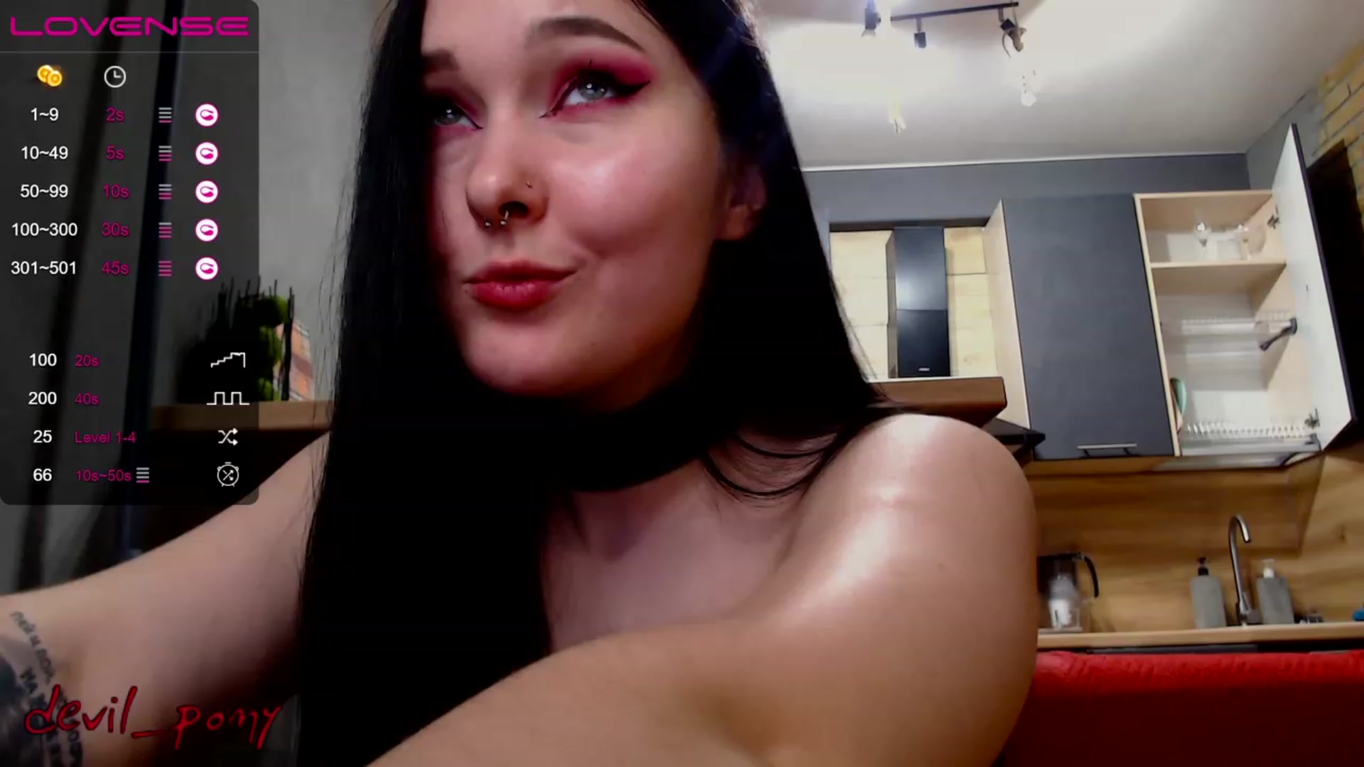 Gallery image thumbnail from Devil_pony's myfreecams stream on, 01/10/2023, 14:46 image 17 of 20