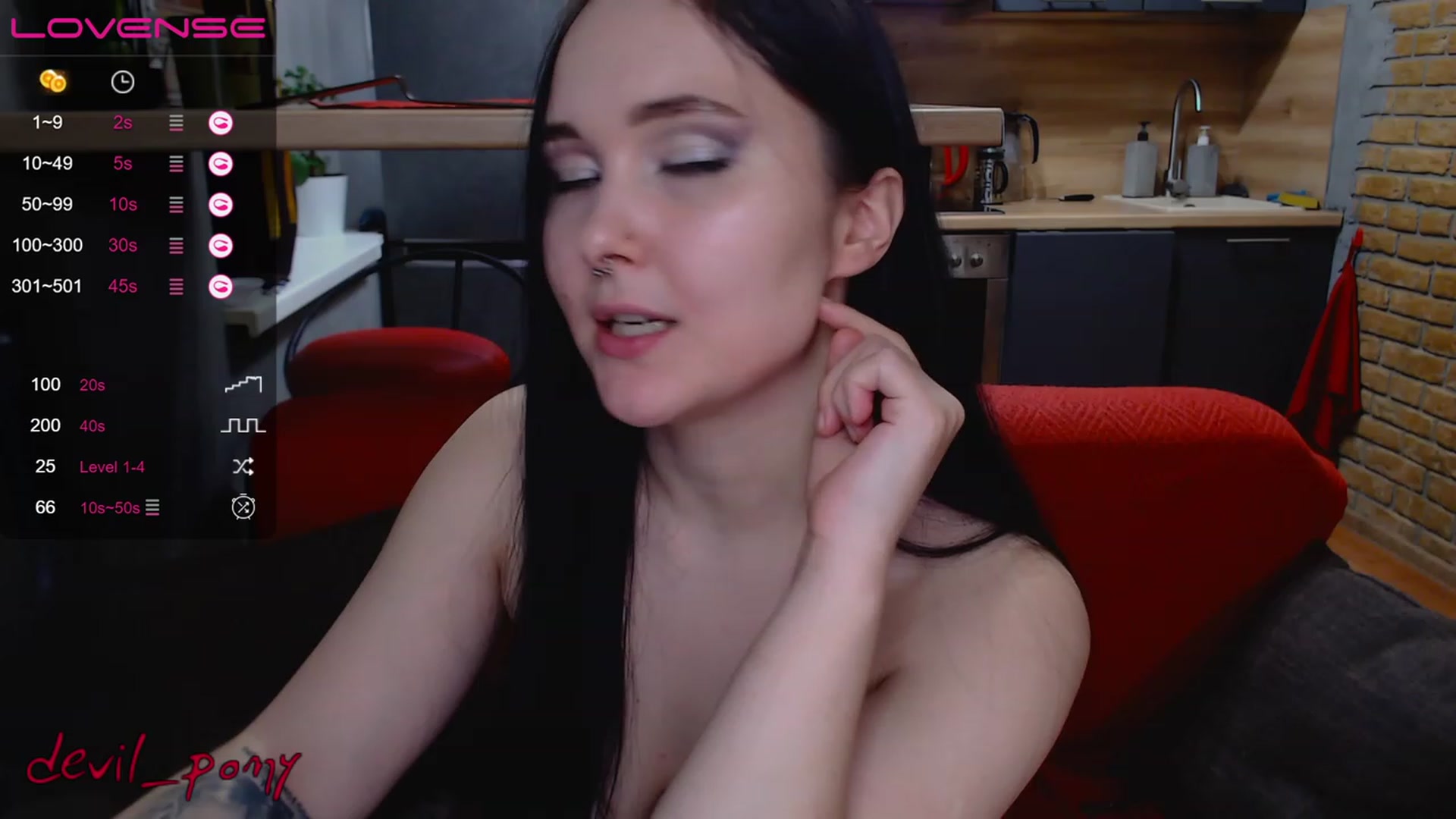 Gallery image thumbnail from Devil_pony's myfreecams stream on, 01/19/2023, 14:56 image 14 of 20