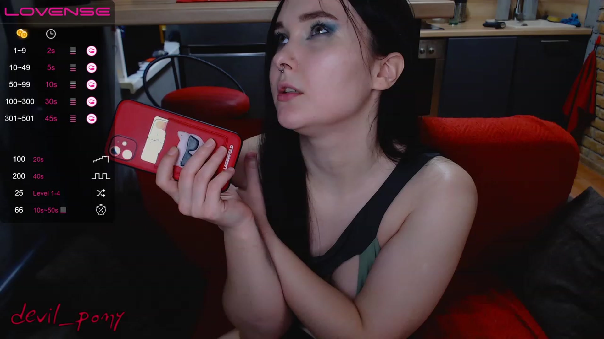 Gallery image thumbnail from Devil_pony's myfreecams stream on, 01/25/2023, 15:04 image 10 of 20