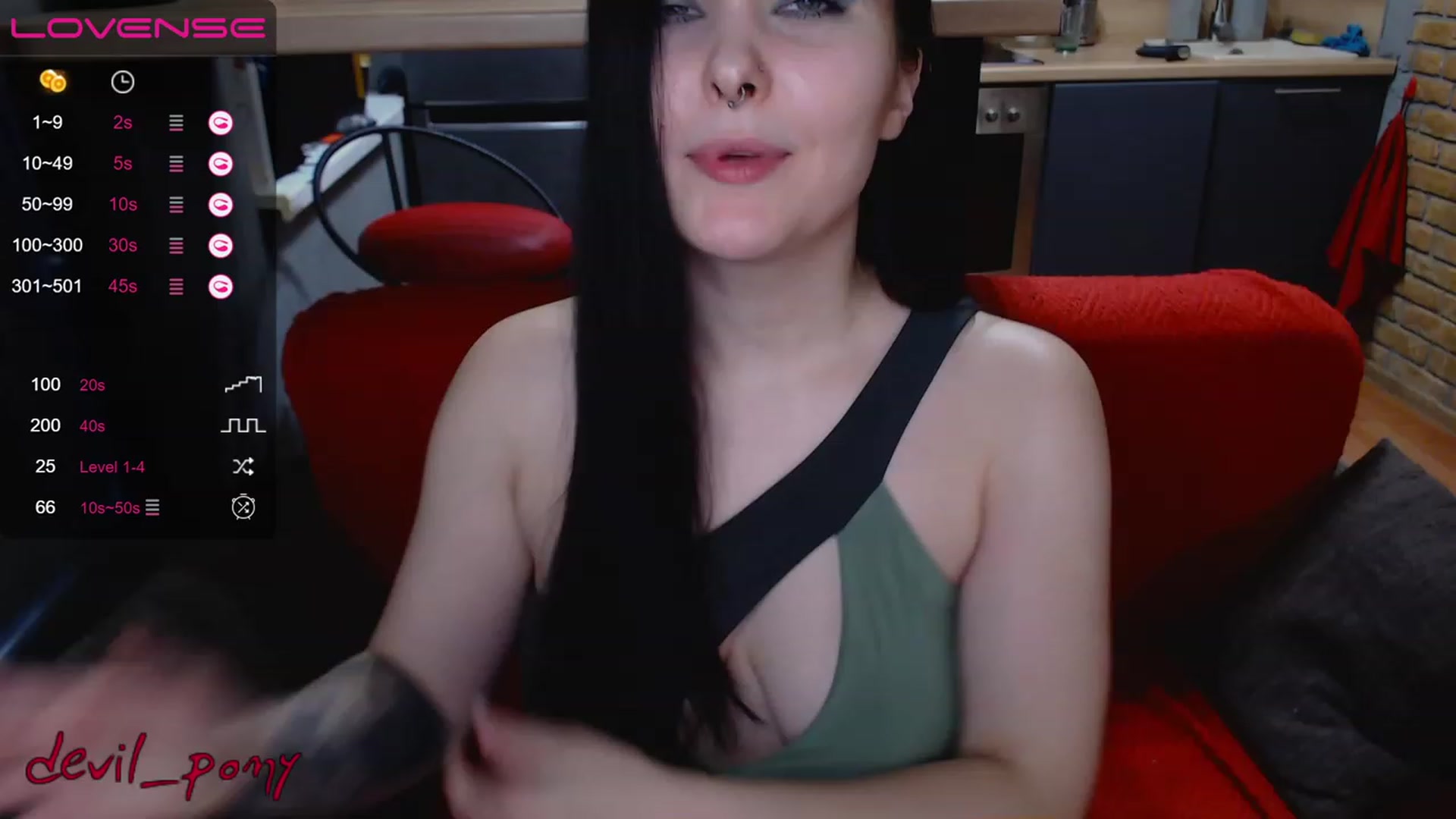 Gallery image thumbnail from Devil_pony's myfreecams stream on, 01/25/2023, 15:04 image 19 of 20