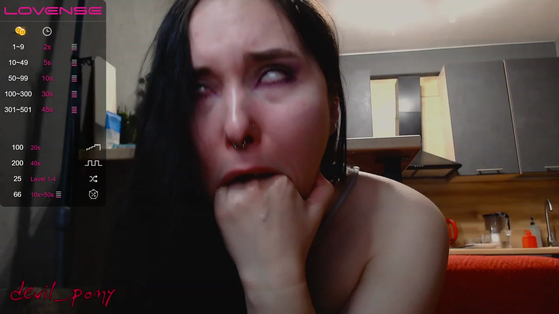 Gallery image thumbnail from Devil_pony's myfreecams stream on, 01/30/2023, 17:13 image 4 of 20