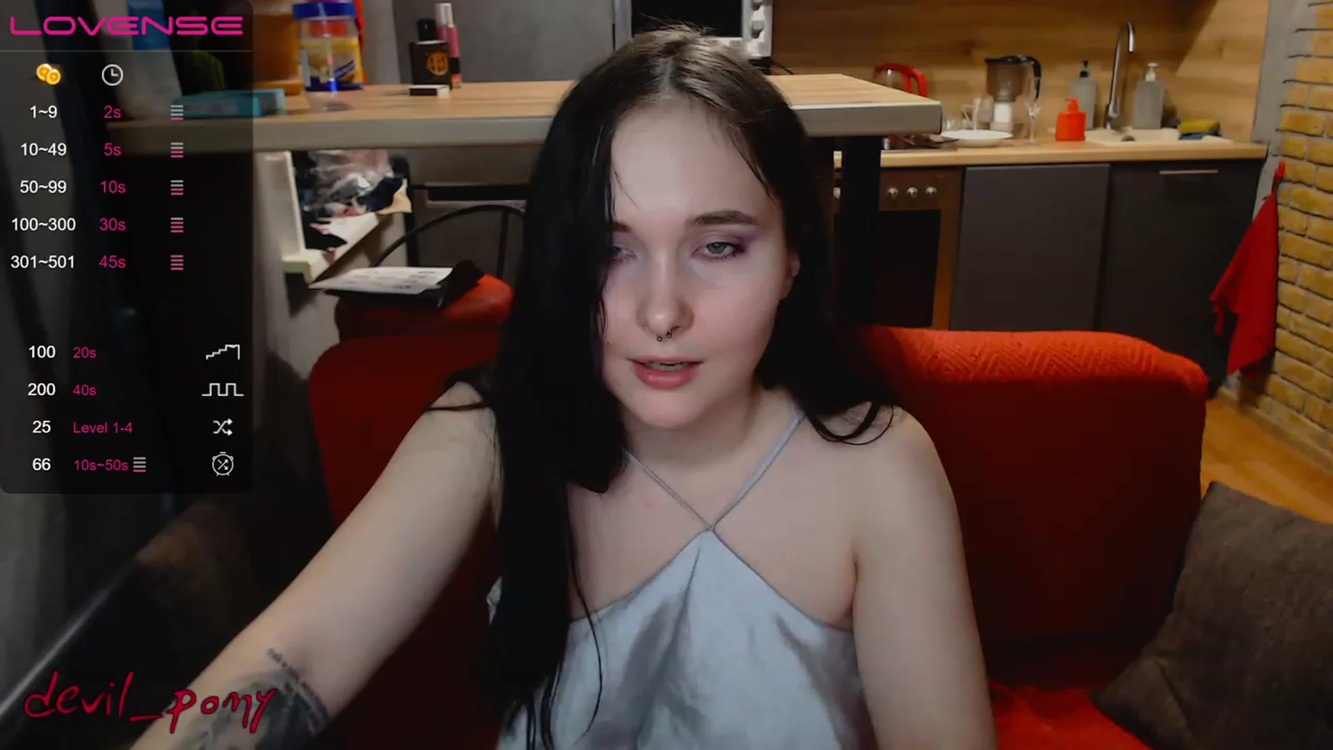 Gallery image thumbnail from Devil_pony's myfreecams stream on, 01/30/2023, 17:13 image 13 of 20