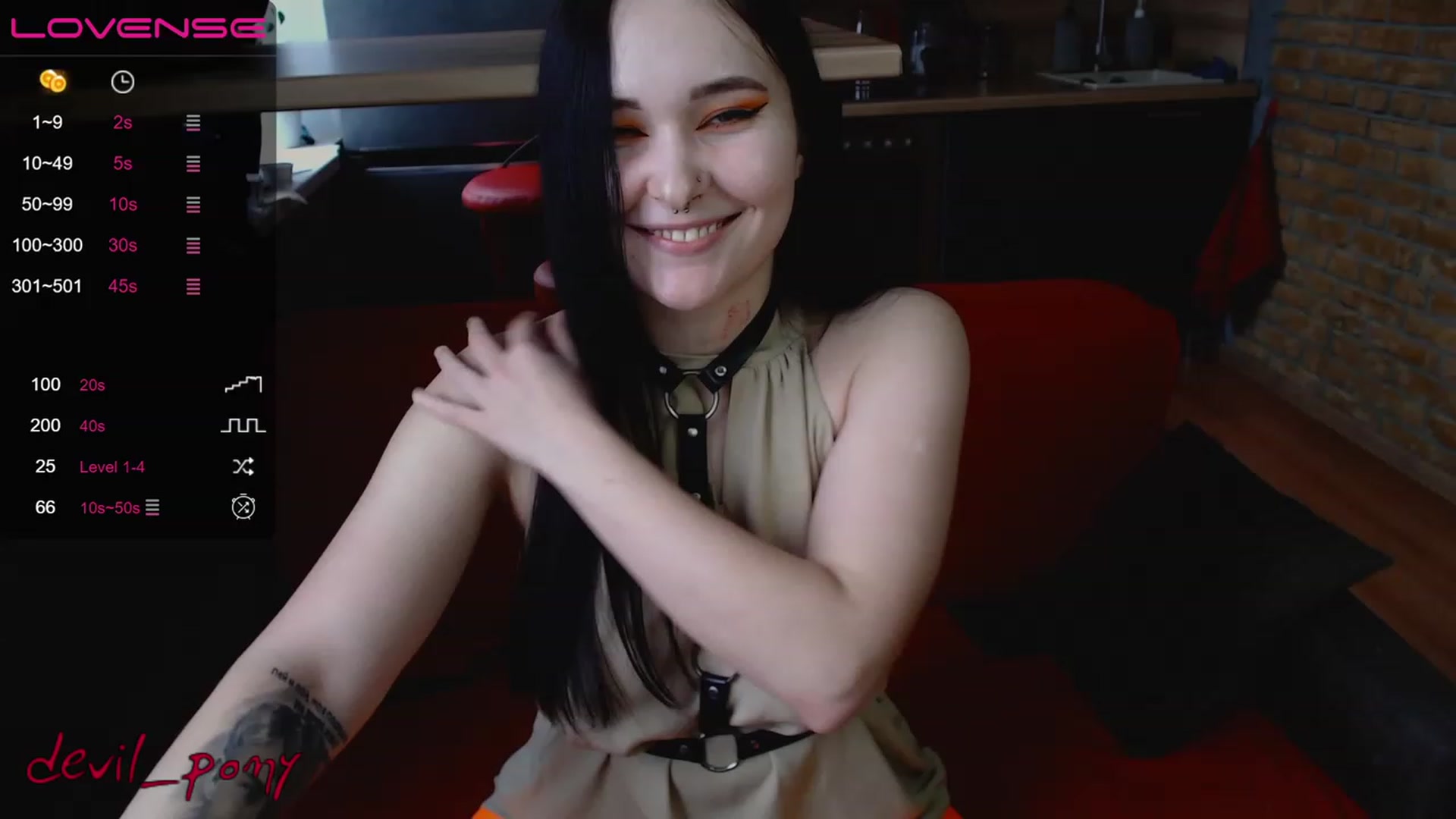 Gallery image thumbnail from Devil_pony's myfreecams stream on, 02/04/2023, 12:21 image 2 of 20