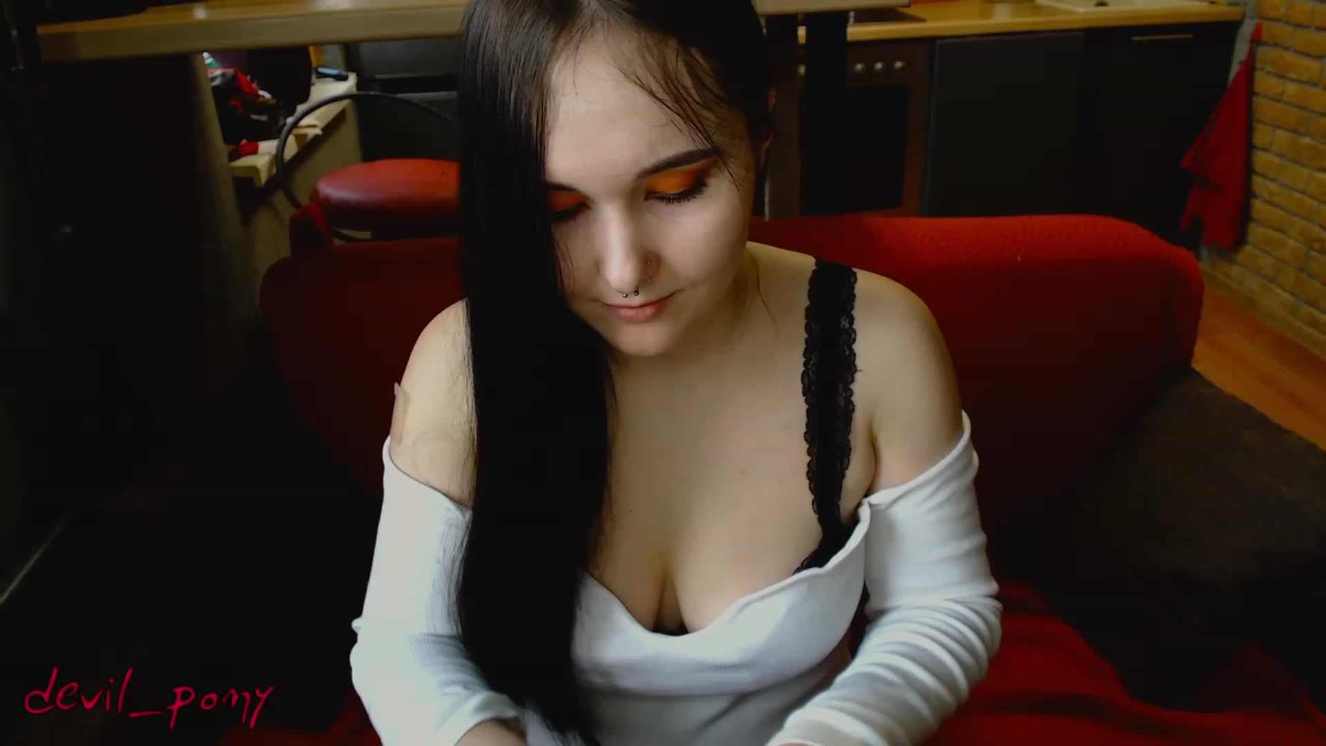 Gallery image thumbnail from Devil_pony's myfreecams stream on, 02/13/2023, 13:11 image 7 of 20