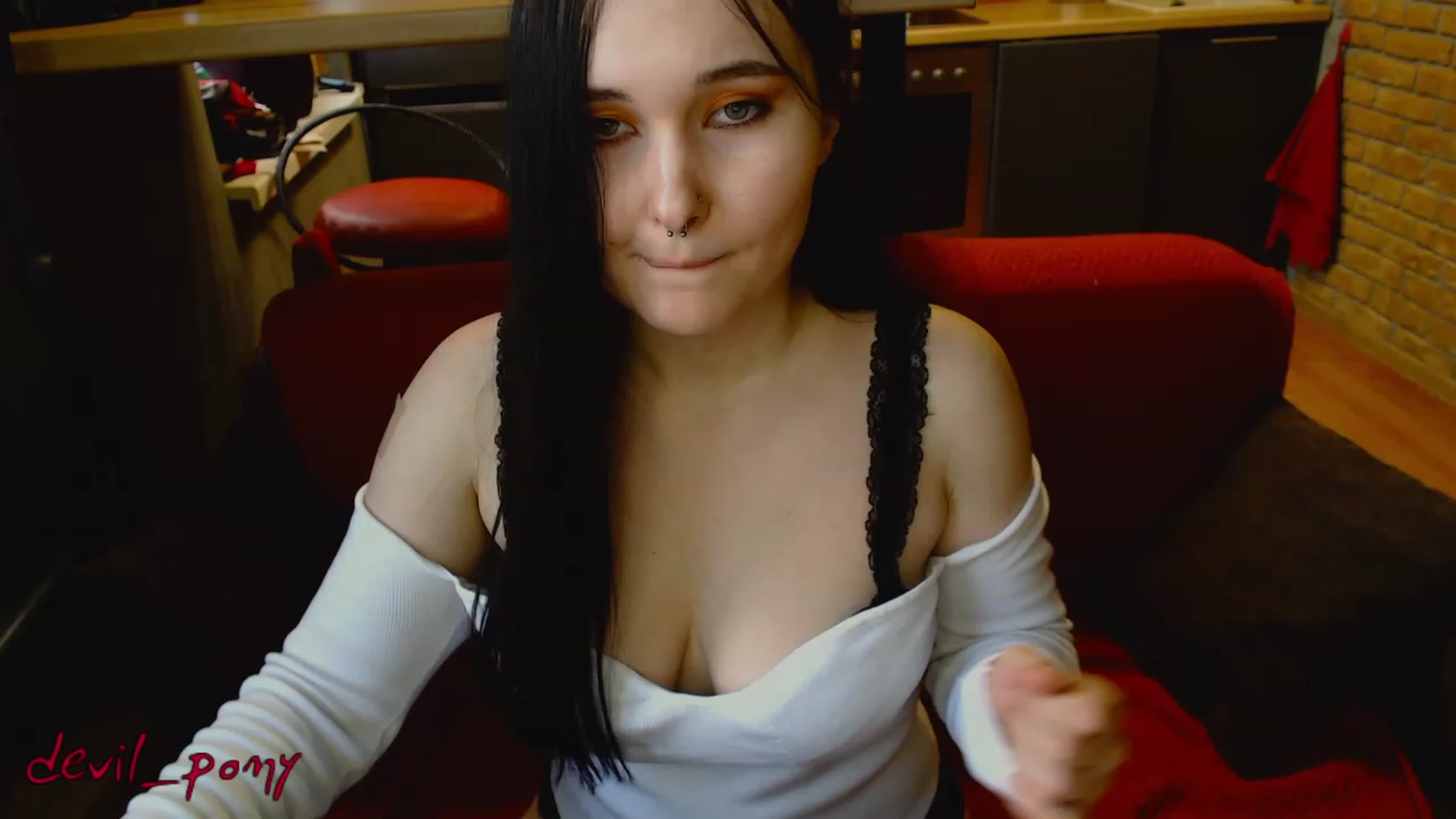 Gallery image thumbnail from Devil_pony's myfreecams stream on, 02/13/2023, 13:11 image 20 of 20