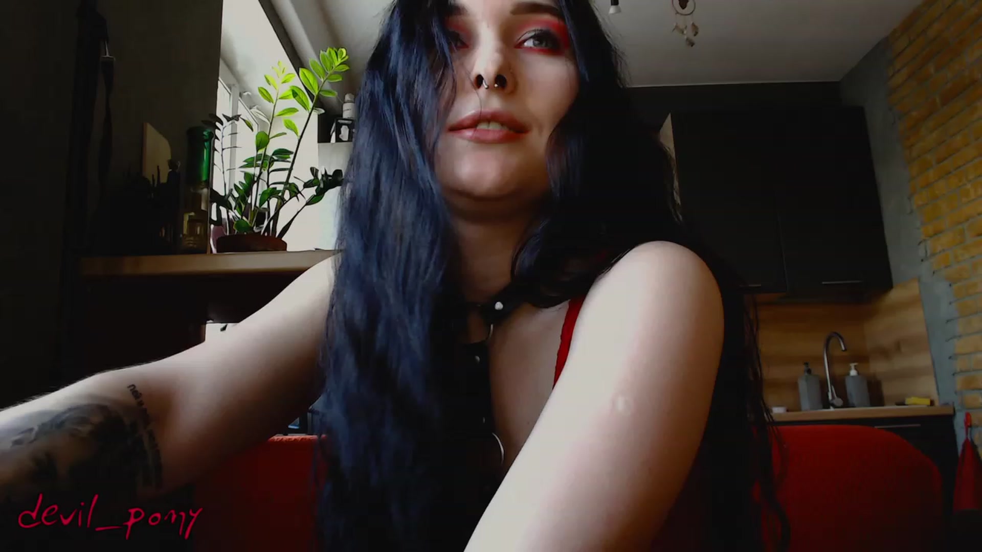 Gallery image thumbnail from Devil_pony's myfreecams stream on, 02/15/2023, 12:52 image 20 of 20