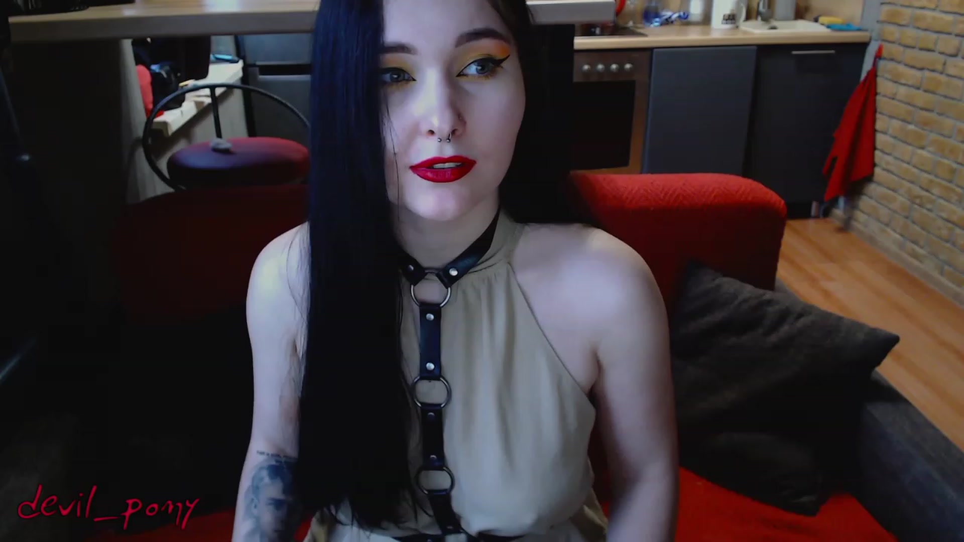 Gallery image thumbnail from Devil_pony's myfreecams stream on, 02/18/2023, 14:24 image 2 of 20