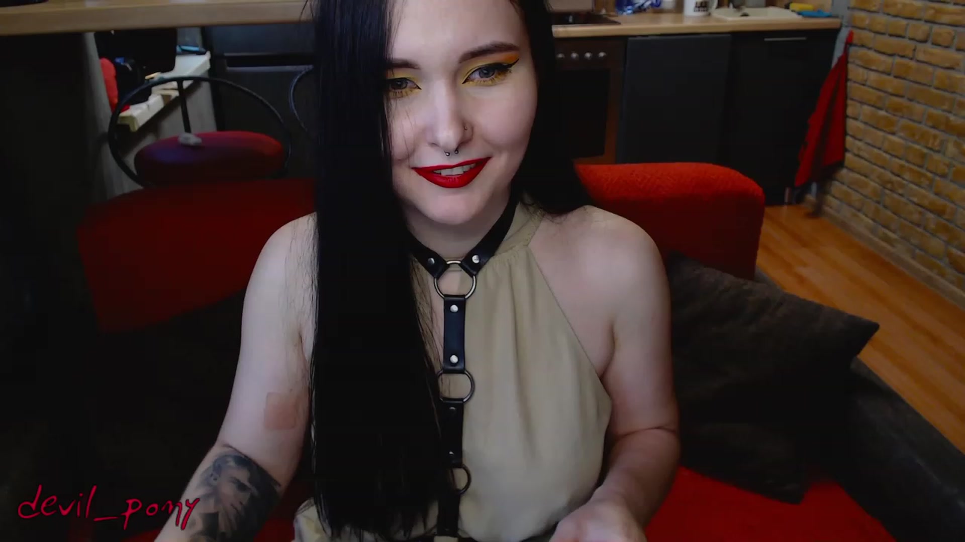 Gallery image thumbnail from Devil_pony's myfreecams stream on, 02/18/2023, 14:24 image 11 of 20