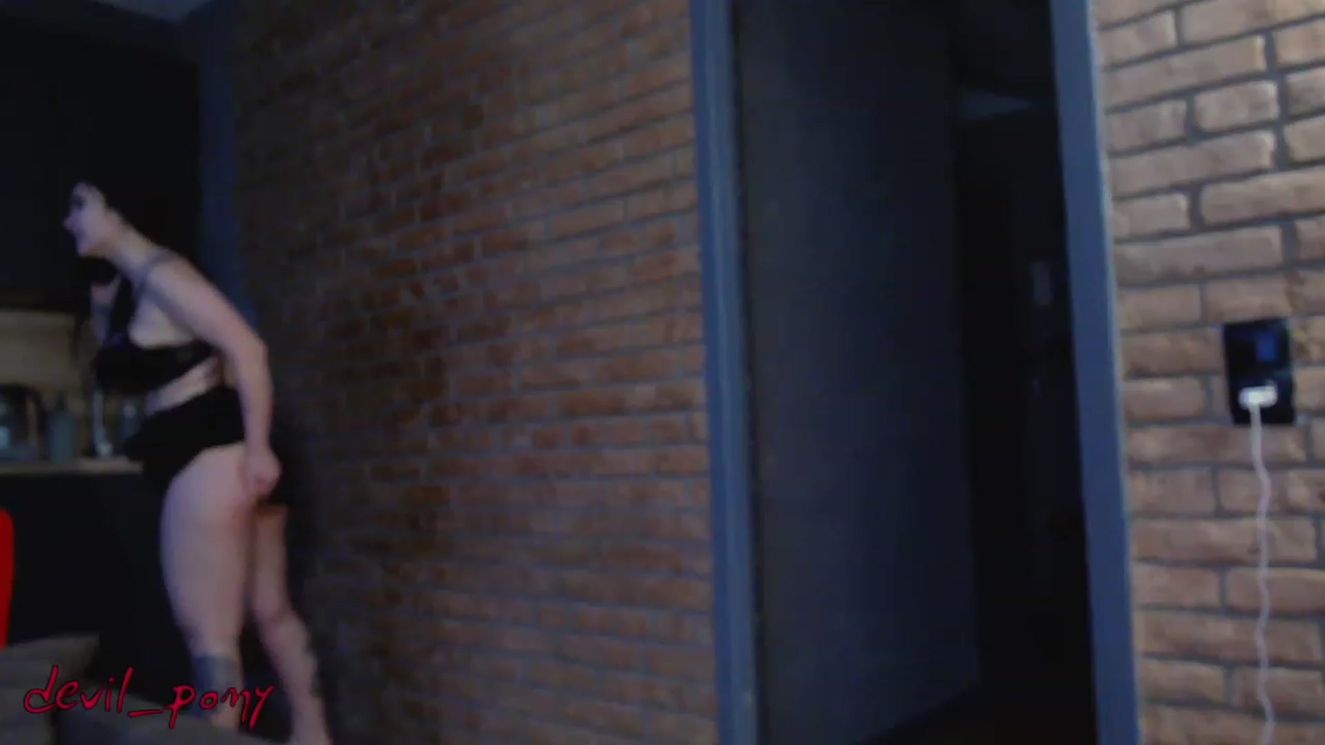 Gallery image thumbnail from Devil_pony's myfreecams stream on, 02/19/2023, 15:40 image 10 of 20