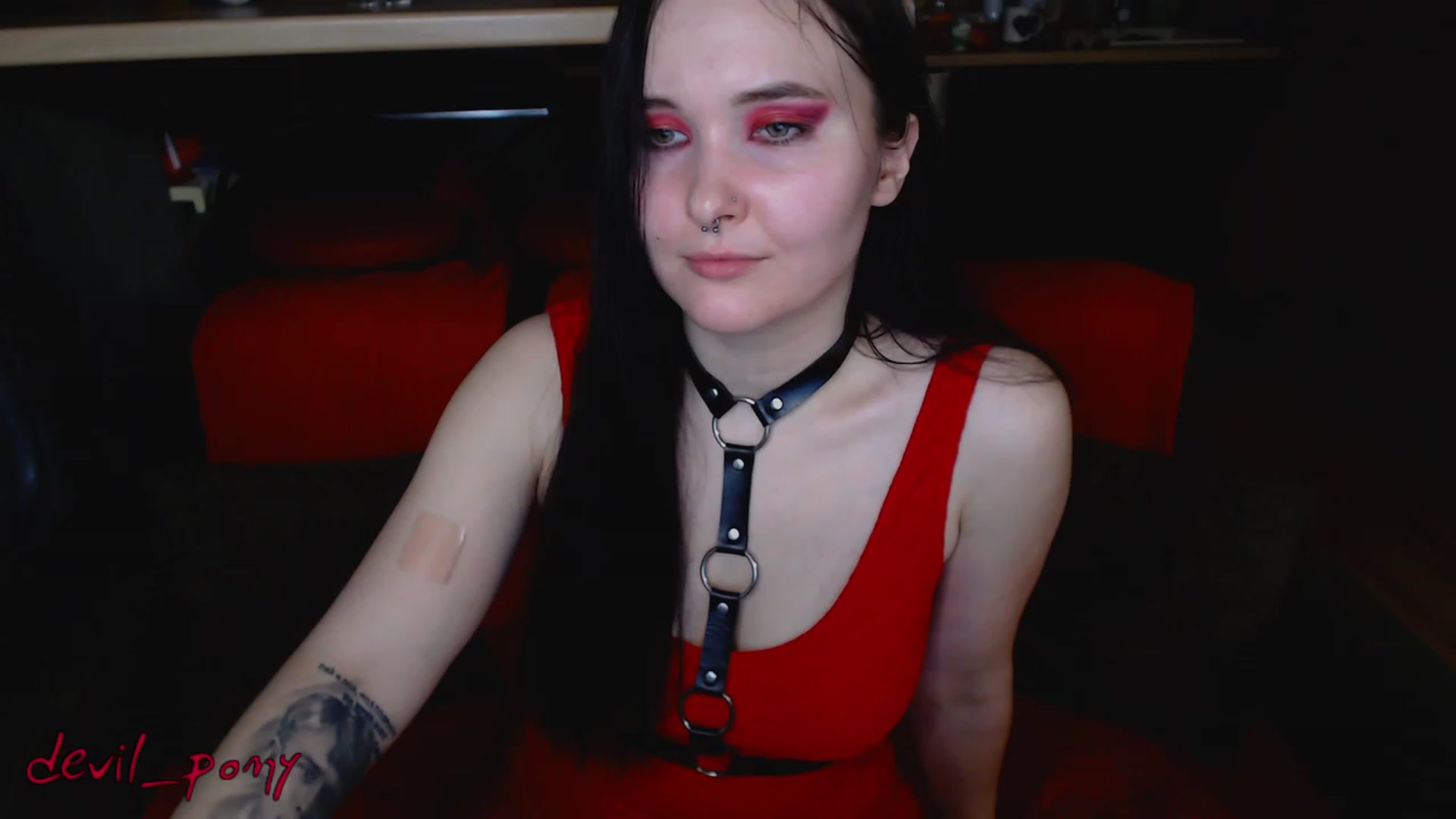 Gallery image thumbnail from Devil_pony's myfreecams stream on, 02/25/2023, 18:52 image 14 of 20