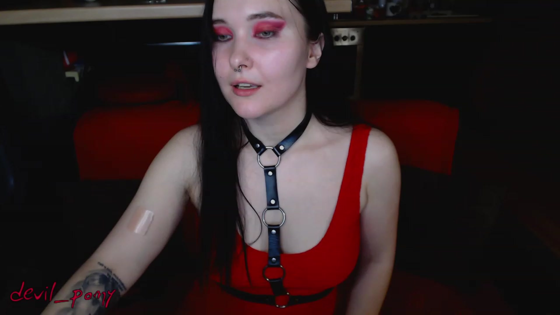 Gallery image thumbnail from Devil_pony's myfreecams stream on, 02/25/2023, 18:52 image 9 of 20