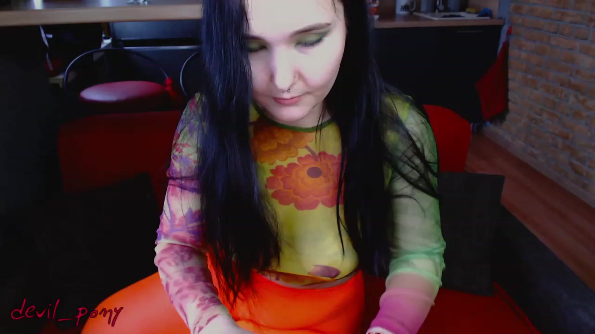 Gallery image thumbnail from Devil_pony's myfreecams stream on, 02/26/2023, 13:56 image 2 of 20