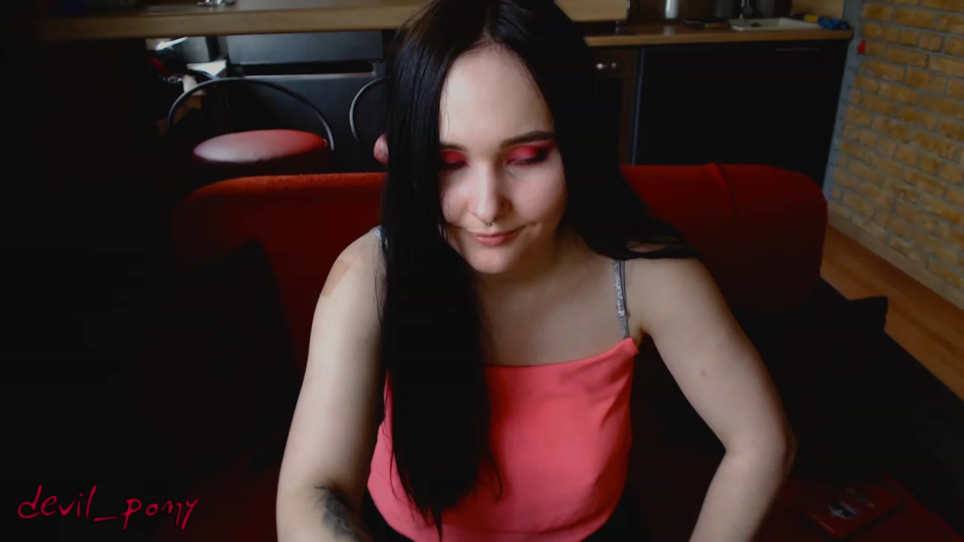 Gallery image thumbnail from Devil_pony's myfreecams stream on, 03/04/2023, 13:38 image 16 of 20