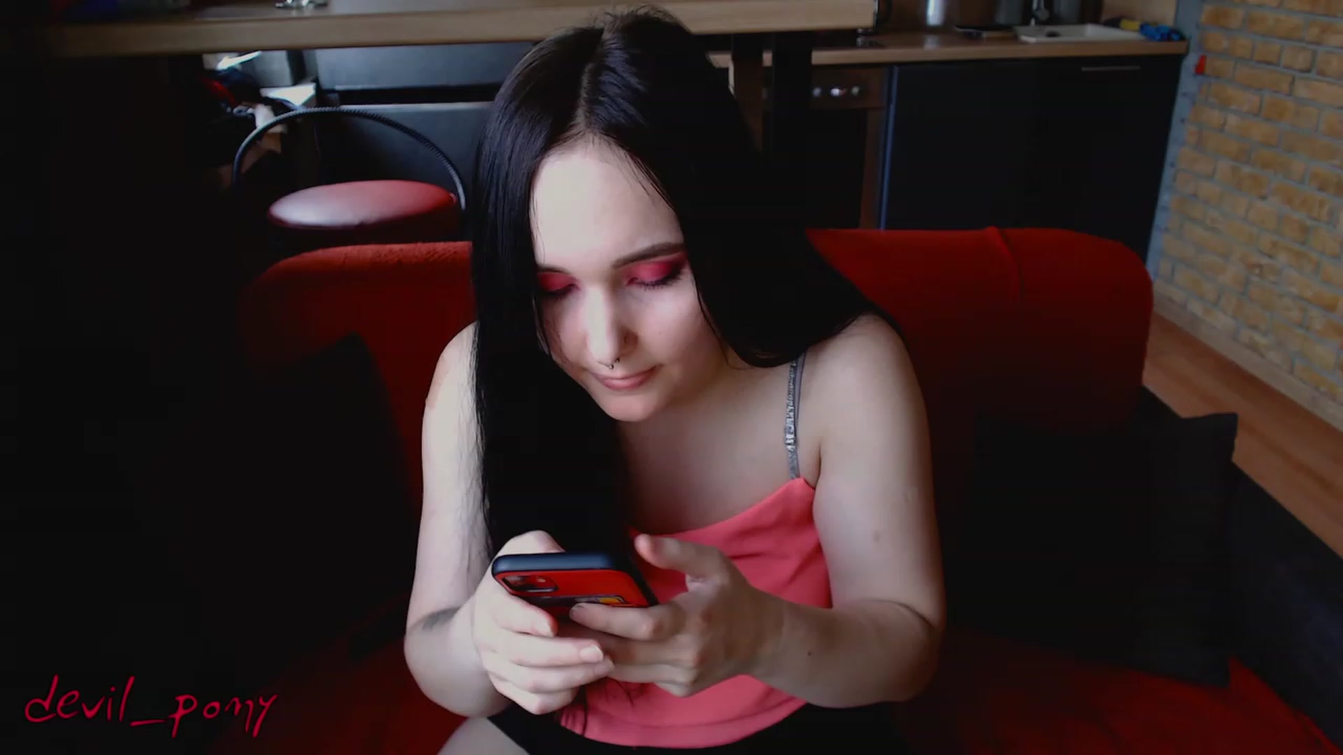 Gallery image thumbnail from Devil_pony's myfreecams stream on, 03/04/2023, 13:38 image 14 of 20