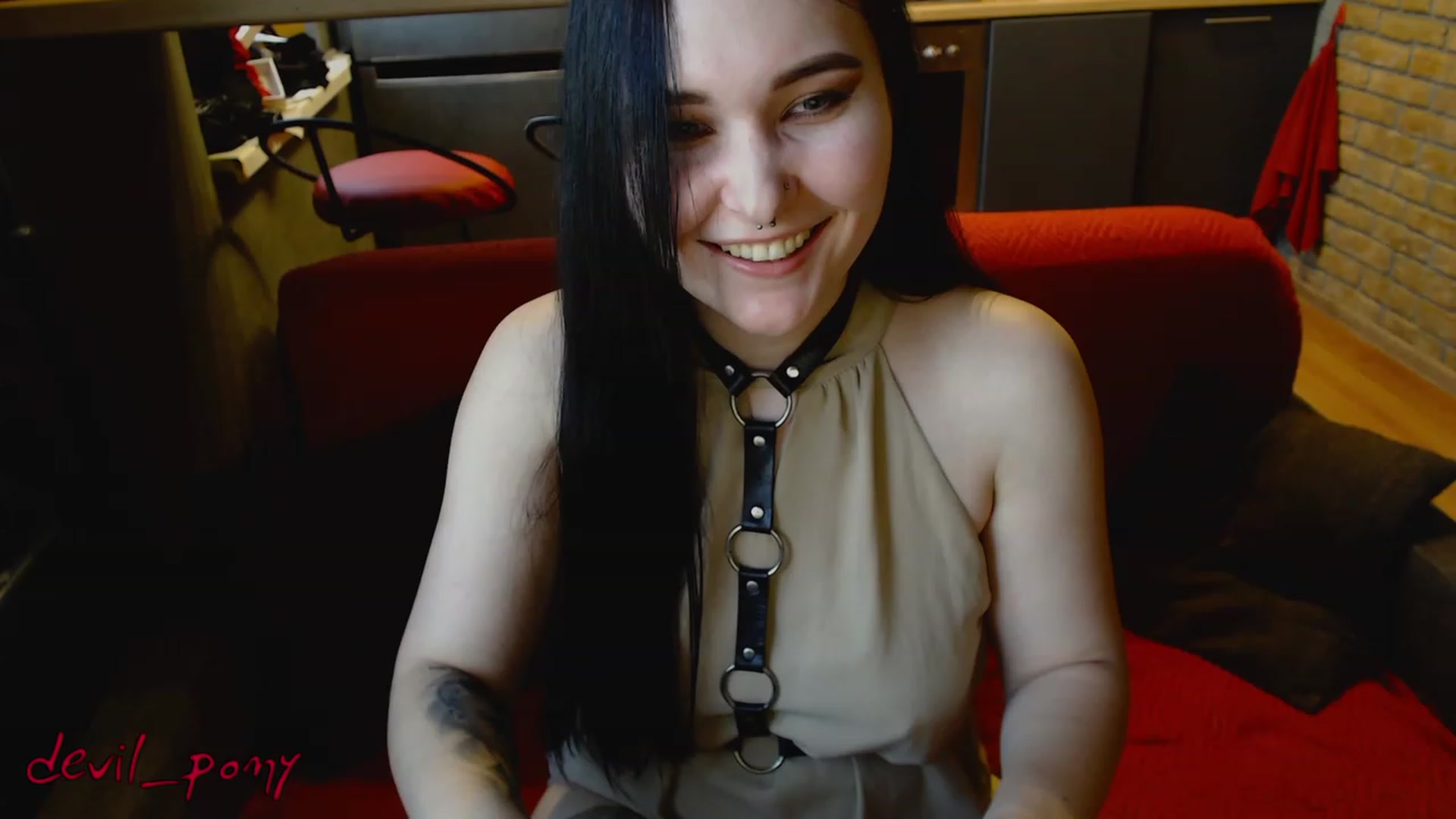 Gallery image thumbnail from Devil_pony's myfreecams stream on, 03/09/2023, 16:23 image 2 of 20