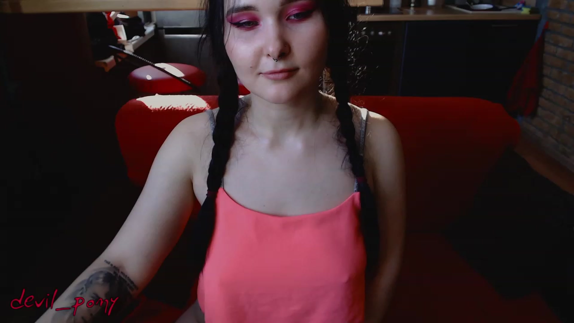 Gallery image thumbnail from Devil_pony's myfreecams stream on, 03/10/2023, 12:09 image 18 of 20