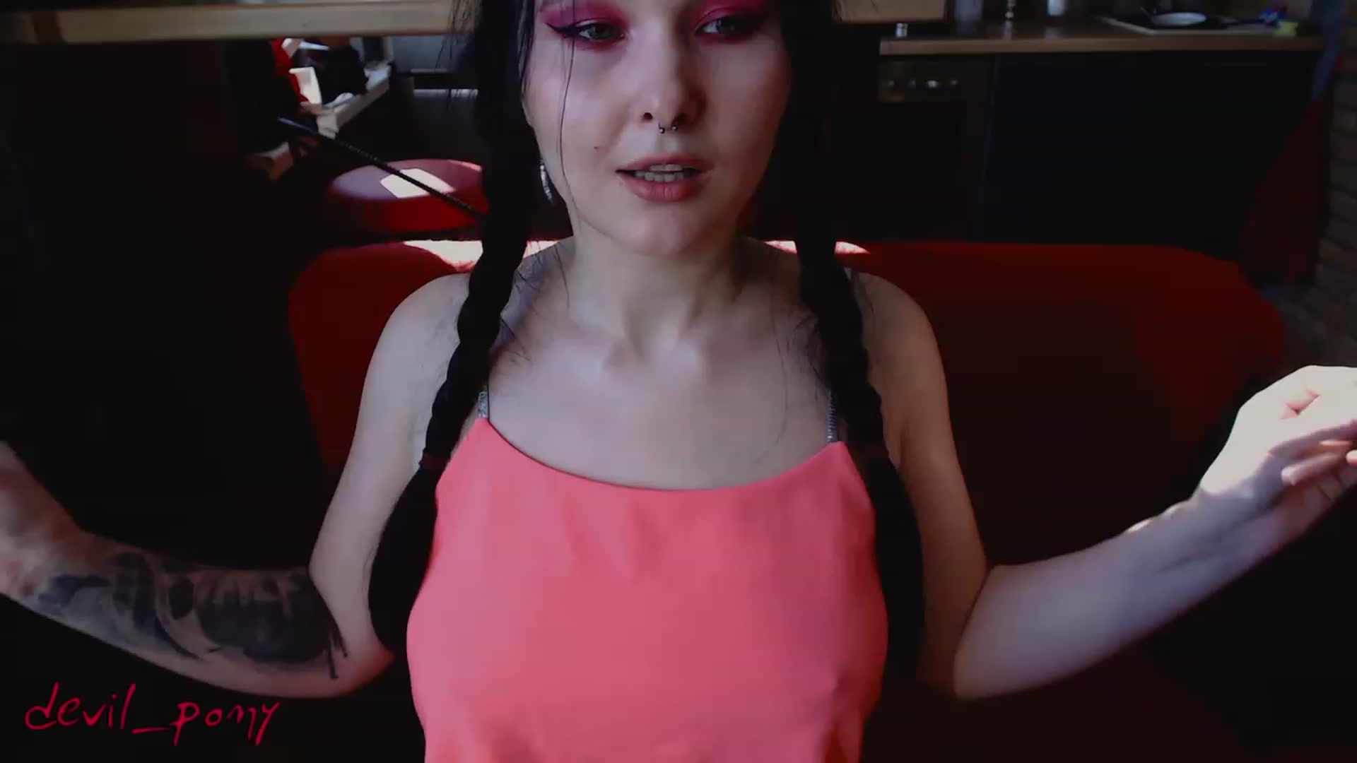 Gallery image thumbnail from Devil_pony's myfreecams stream on, 03/10/2023, 12:09 image 7 of 20