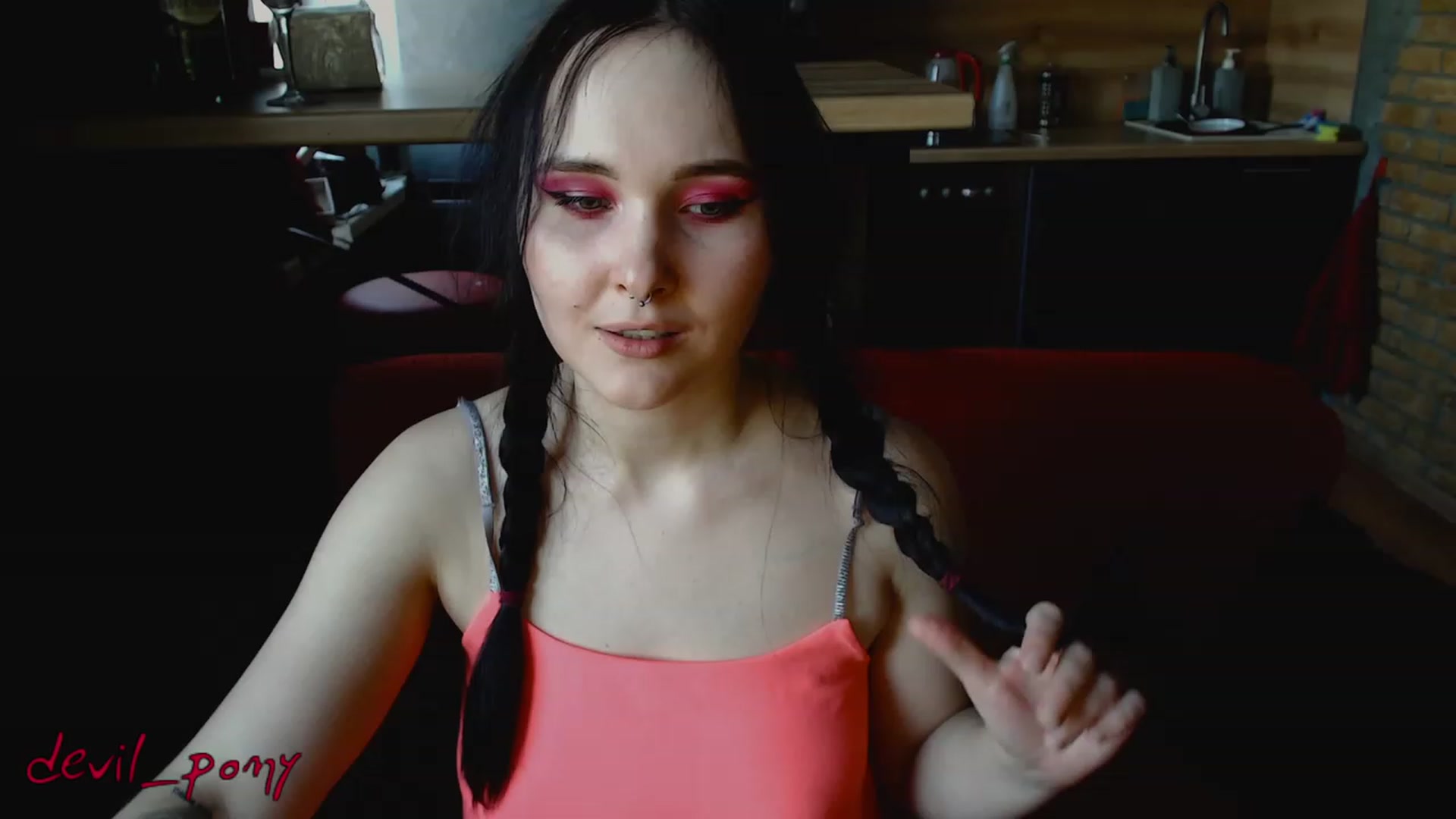 Gallery image thumbnail from Devil_pony's myfreecams stream on, 03/10/2023, 14:56 image 5 of 20