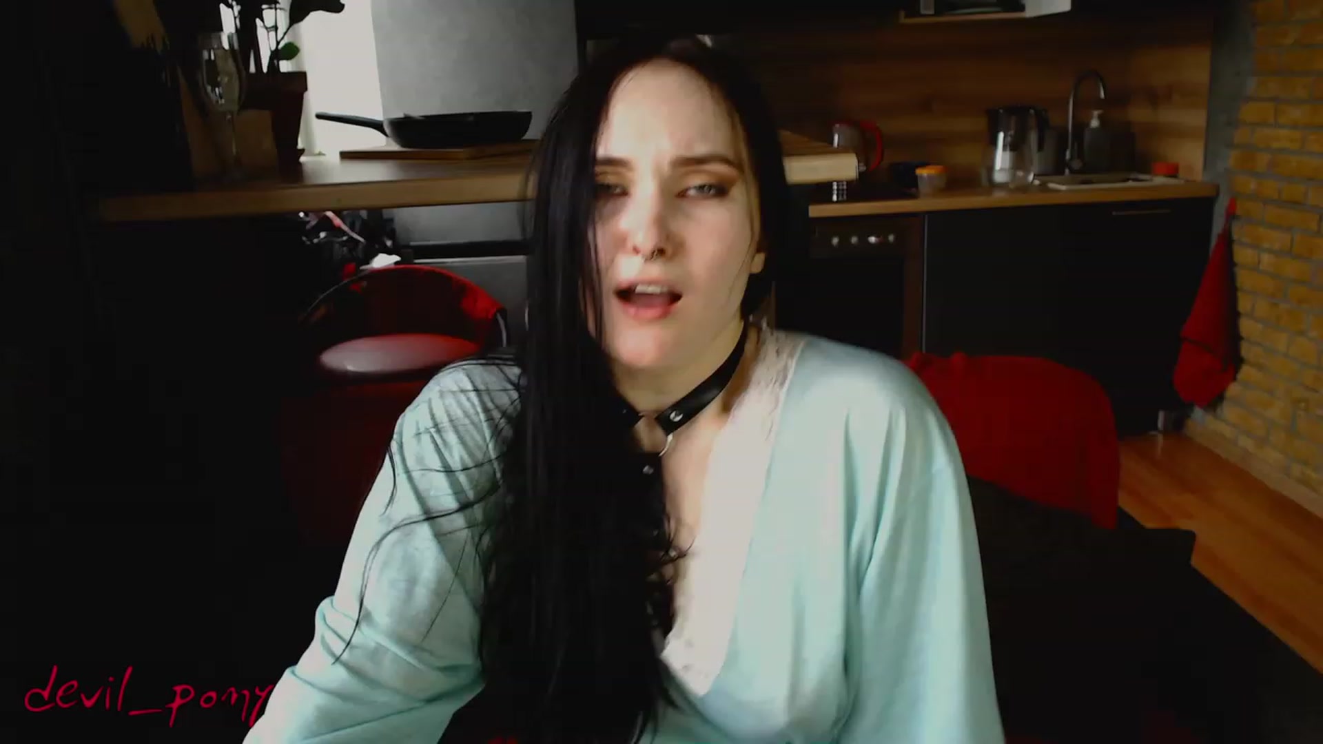 Gallery image thumbnail from Devil_pony's myfreecams stream on, 03/26/2023, 11:31 image 5 of 20