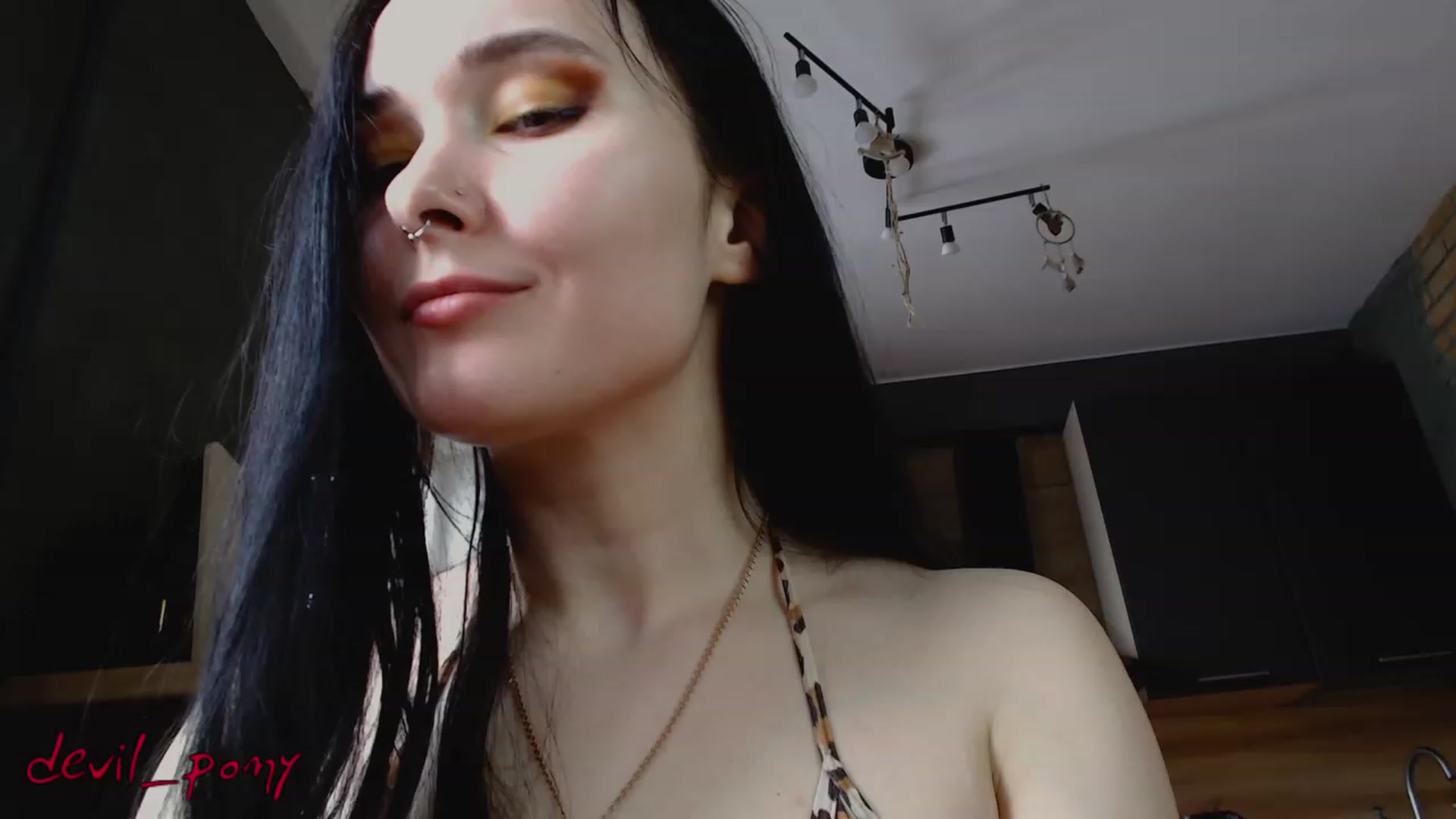 Gallery image thumbnail from Devil_pony's myfreecams stream on, 03/28/2023, 11:53 image 14 of 20