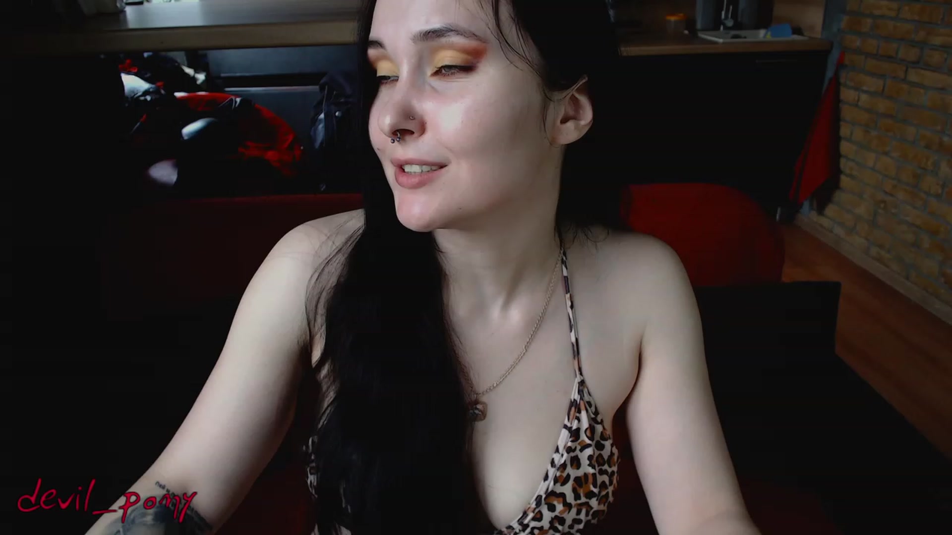 Gallery image thumbnail from Devil_pony's myfreecams stream on, 03/28/2023, 11:53 image 5 of 20