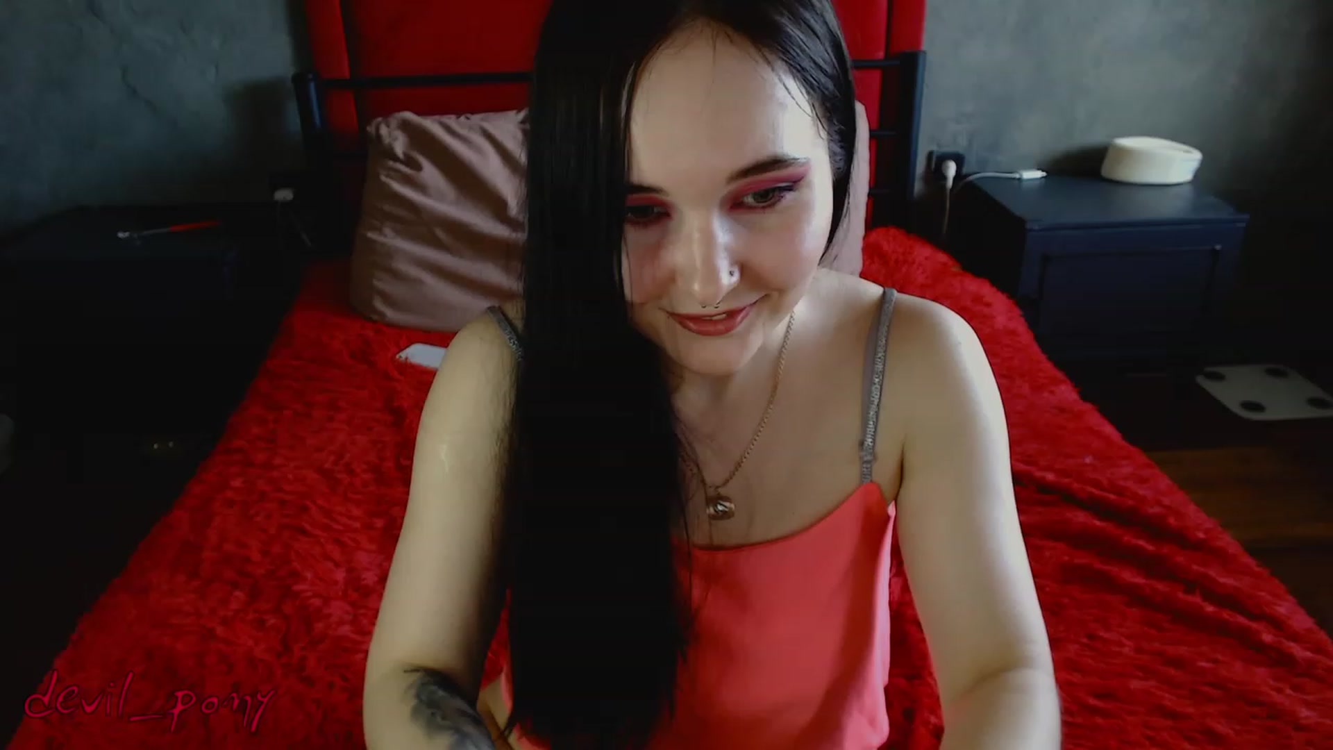 Gallery image thumbnail from Devil_pony's myfreecams stream on, 04/07/2023, 12:46 image 6 of 20