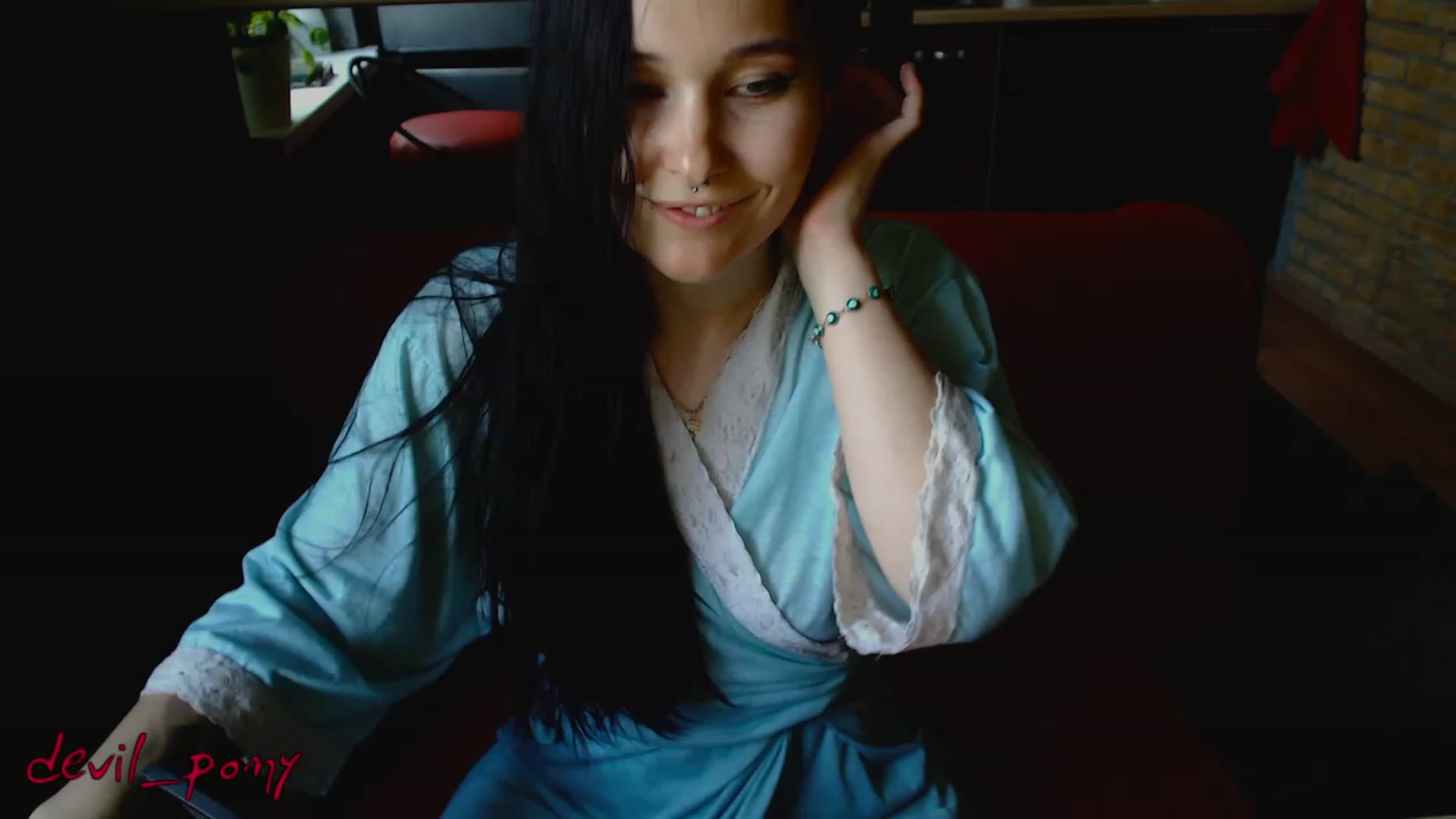 Gallery image thumbnail from Devil_pony's myfreecams stream on, 05/29/2023, 13:34 image 14 of 20