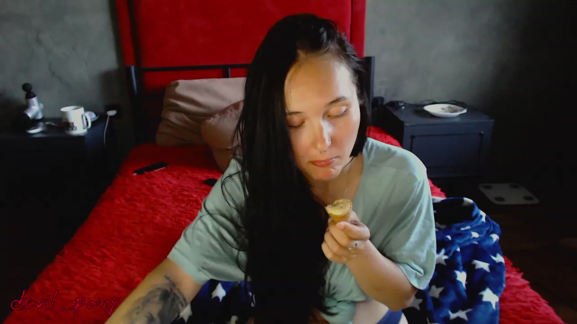 Gallery image thumbnail from Devil_pony's myfreecams stream on, 06/18/2023, 14:31 image 13 of 20