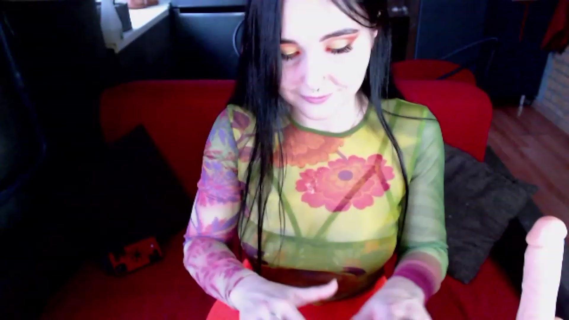 Gallery image thumbnail from Devil_pony's myfreecams stream on, 12/24/2023, 12:12 image 2 of 20