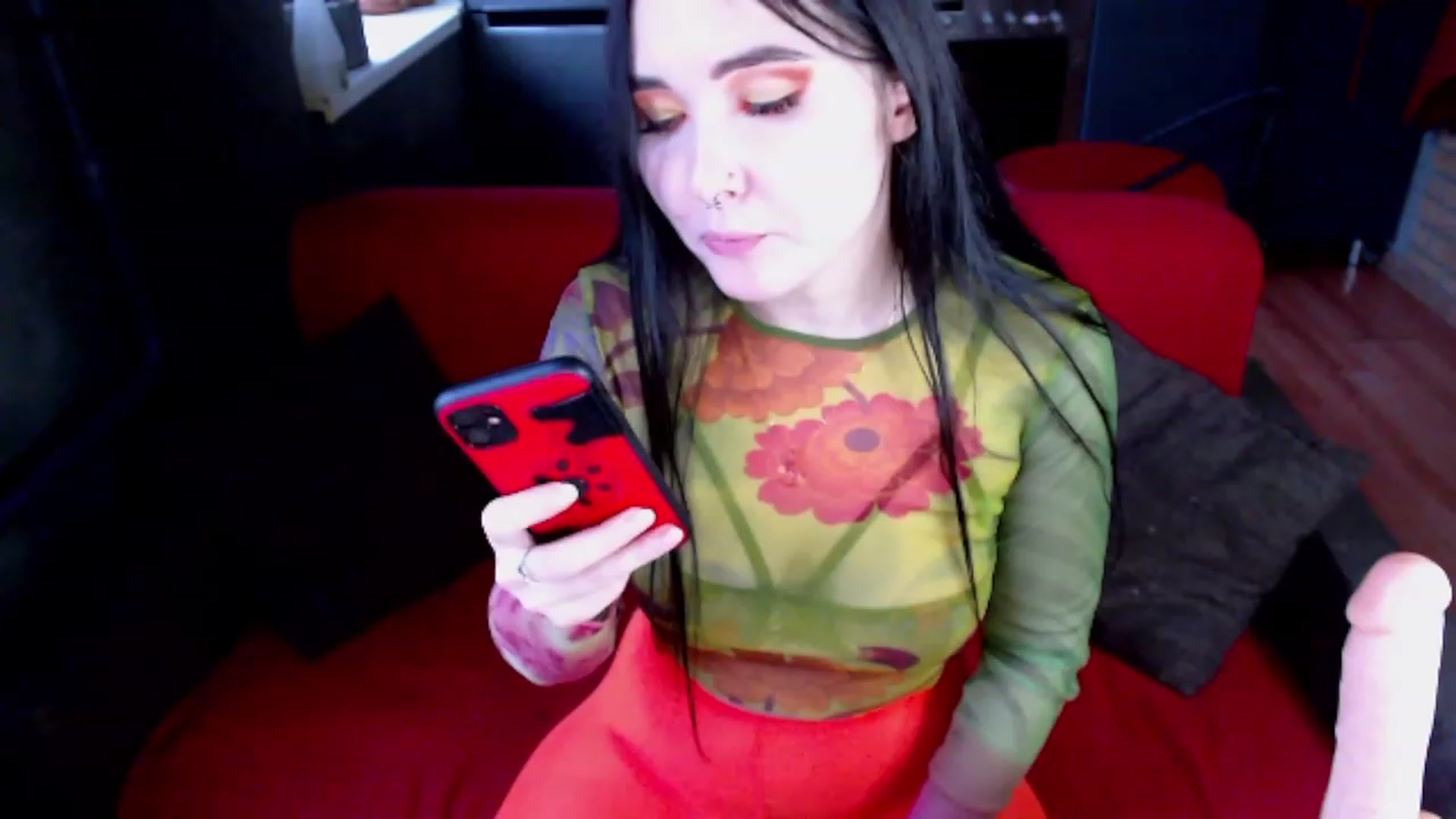 Gallery image thumbnail from Devil_pony's myfreecams stream on, 12/24/2023, 12:12 image 7 of 20