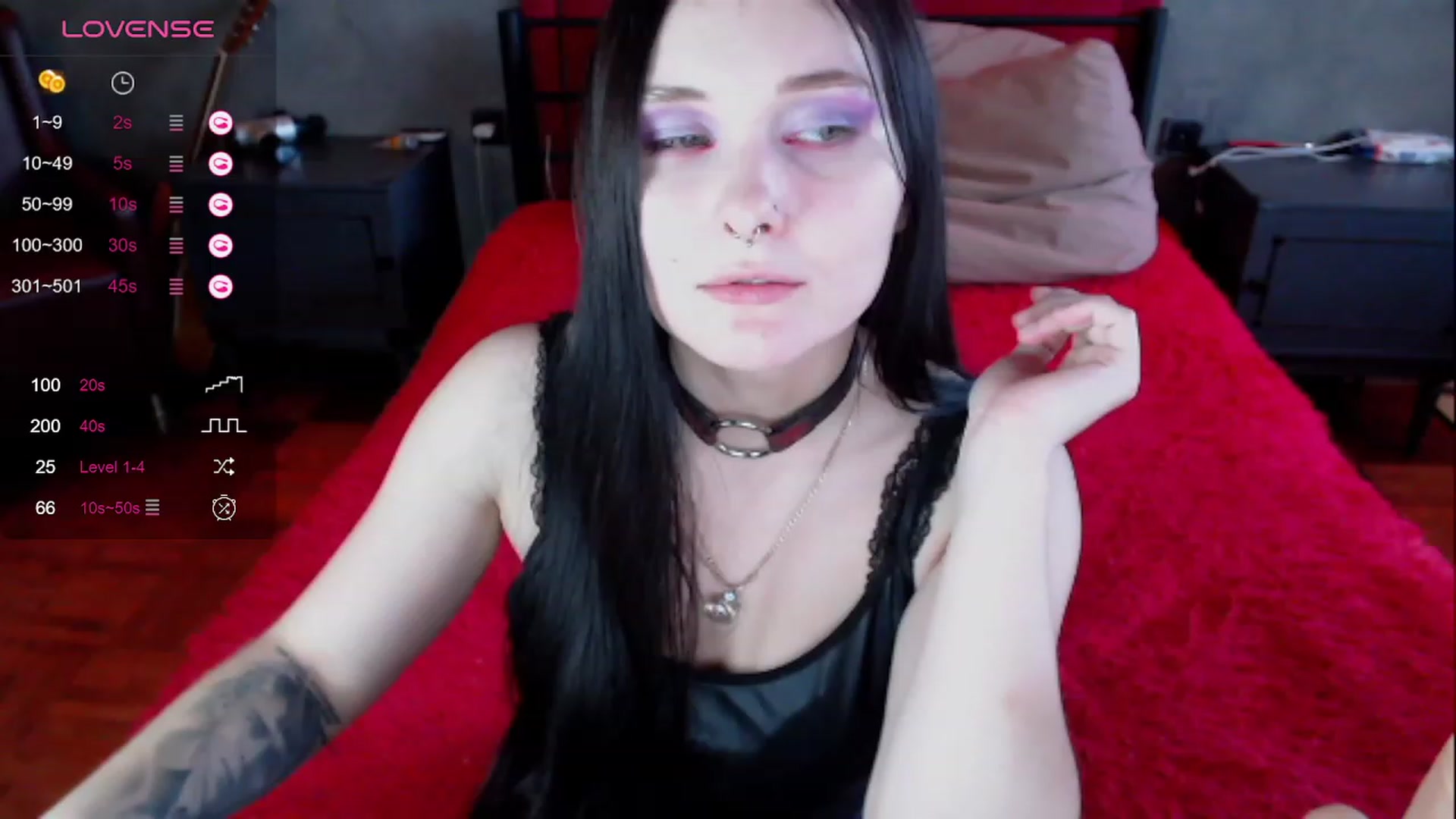 Gallery image thumbnail from Devil_pony's myfreecams stream on, 02/04/2024, 13:04 image 8 of 20