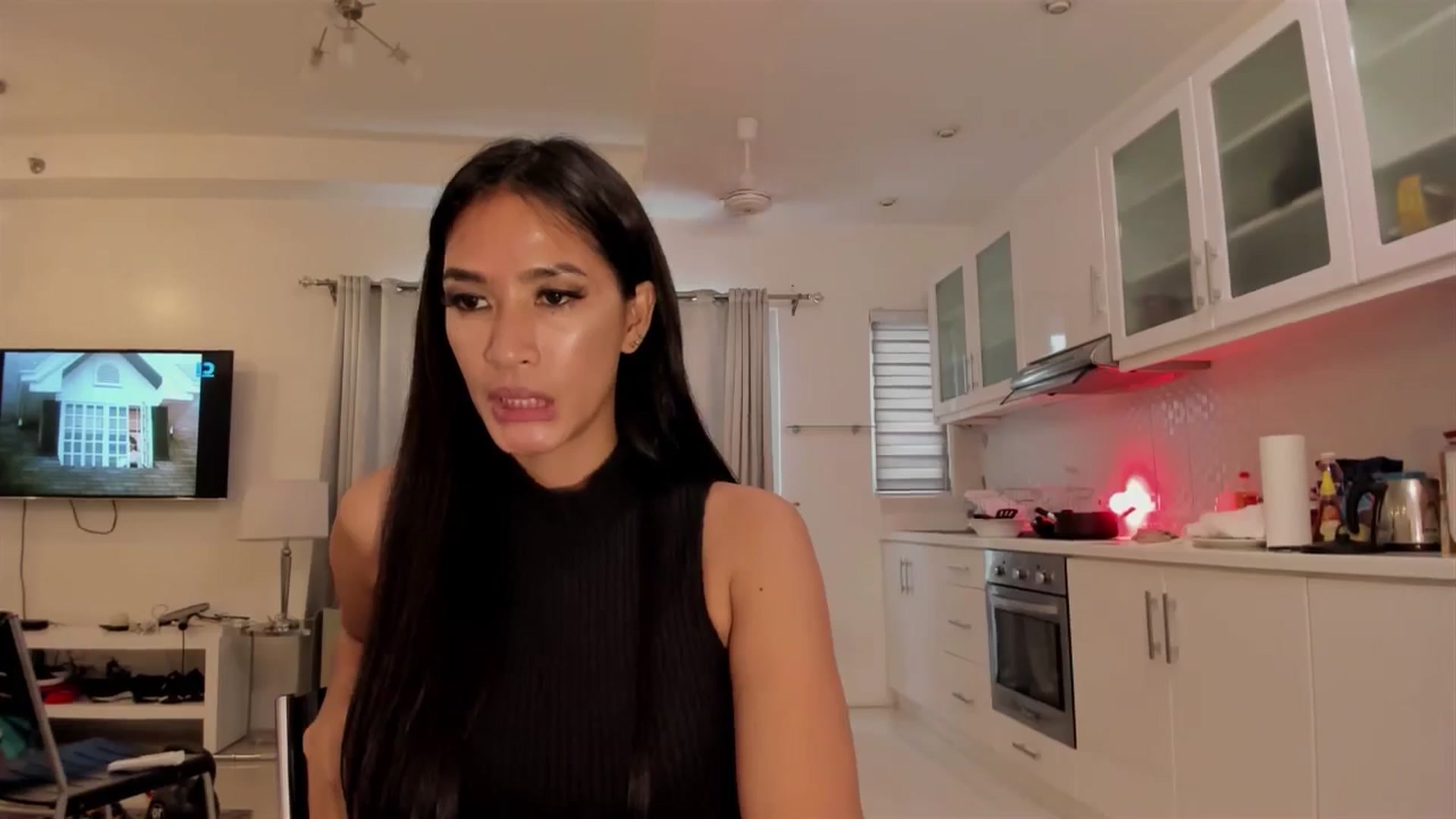 Gallery image thumbnail from DevilteaserXX's myfreecams stream on, 07/19/2024, 05:43 image 11 of 20