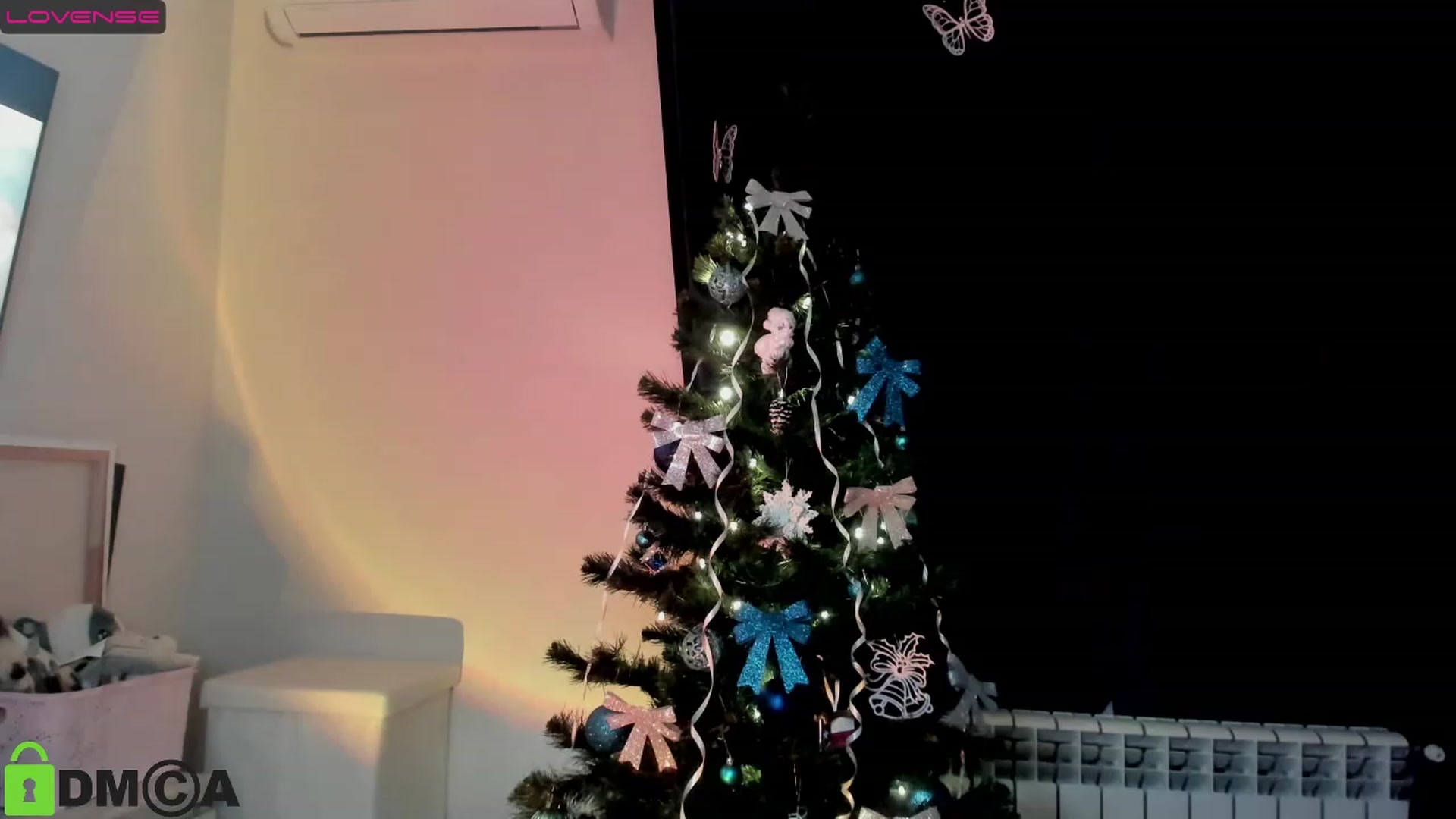 Gallery image thumbnail from DeviousGame's myfreecams stream on, 12/03/2022, 18:01 image 5 of 20